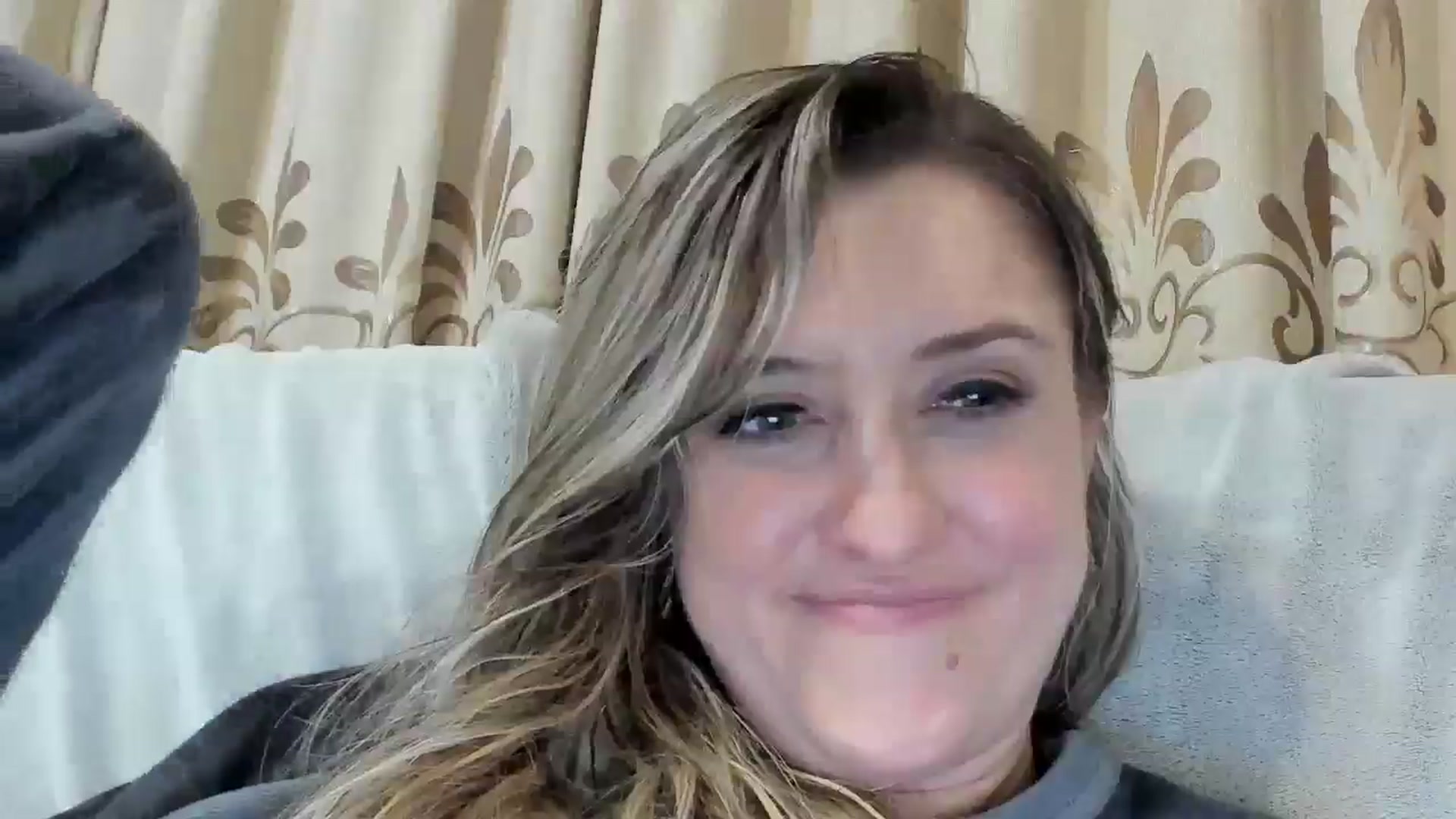 Gallery image thumbnail from BestDream's myfreecams stream on, 12/19/2025, 23:28 image 18 of 20