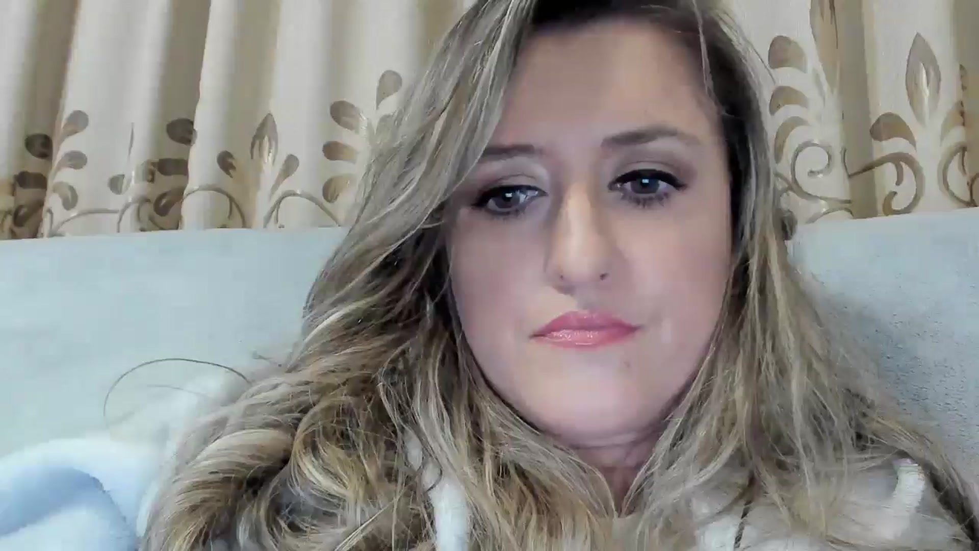Gallery image thumbnail from BestDream's myfreecams stream on, 12/20/2025, 23:37 image 18 of 20