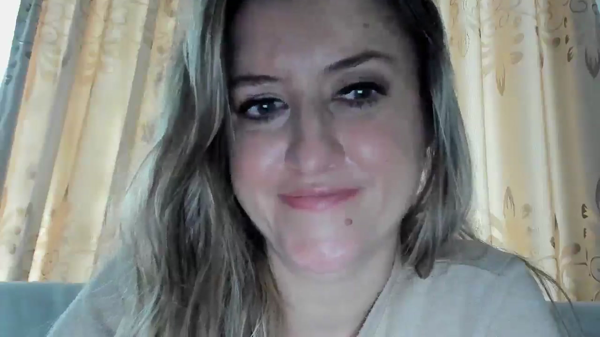 Gallery image thumbnail from BestDream's myfreecams stream on, 12/21/2025, 10:43 image 18 of 20