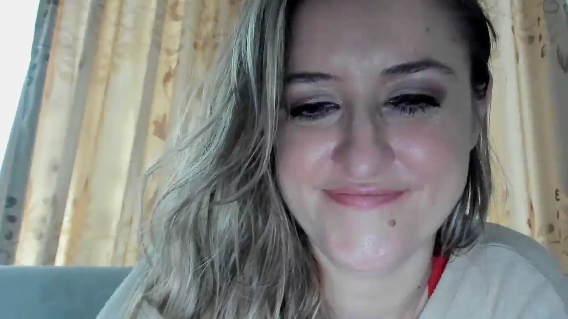 Gallery image thumbnail from BestDream's myfreecams stream on, 12/21/2025, 11:23 image 3 of 20