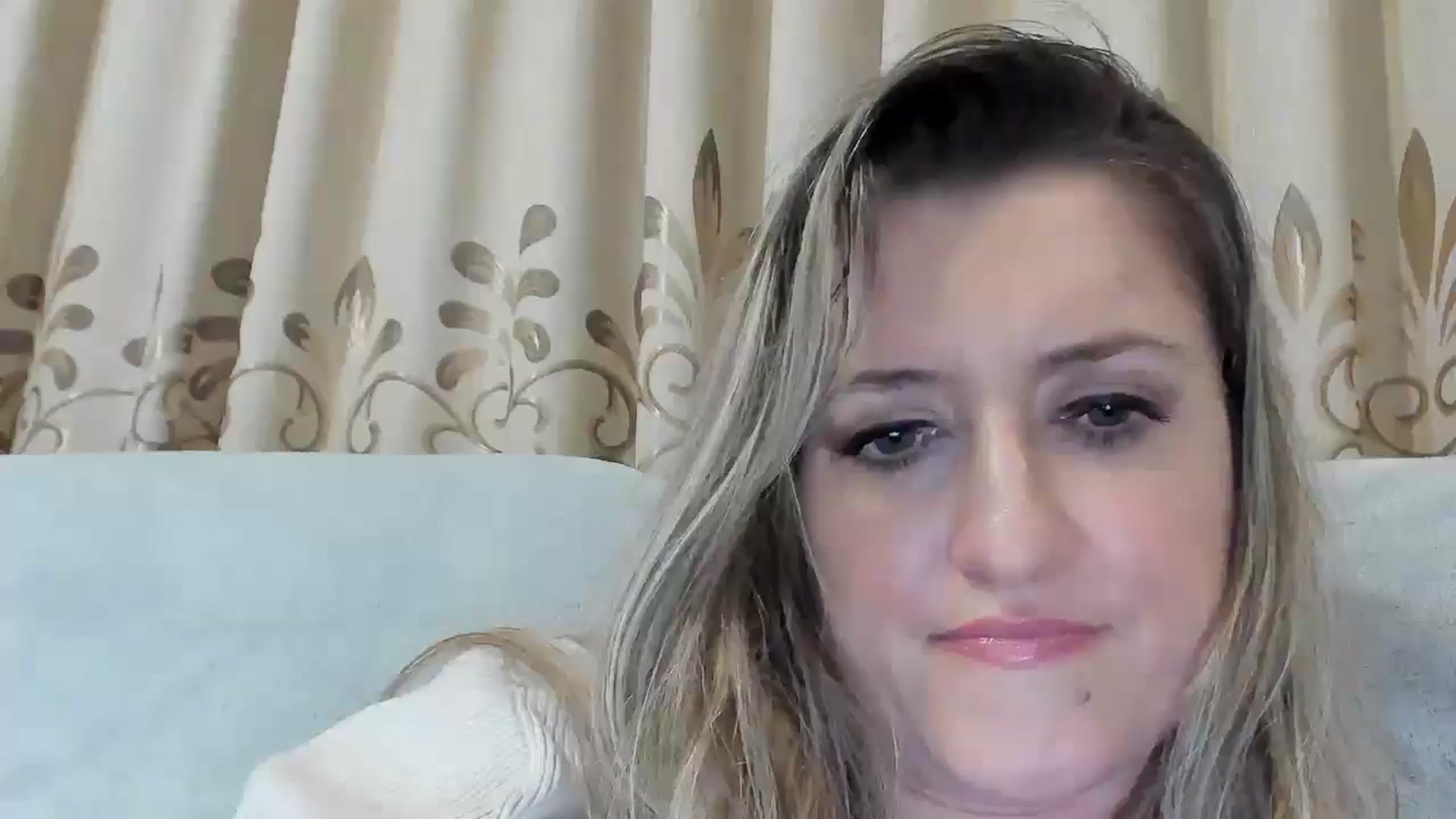 Gallery image thumbnail from BestDream's myfreecams stream on, 12/21/2025, 23:12 image 2 of 20