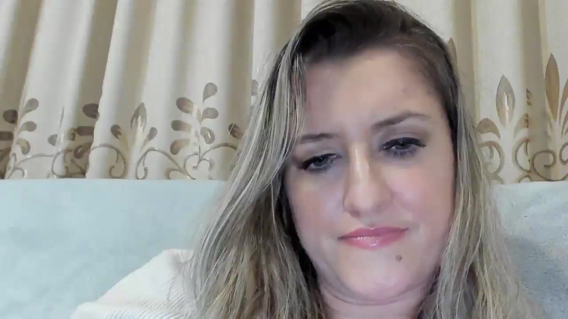Gallery image thumbnail from BestDream's myfreecams stream on, 12/21/2025, 23:12 image 14 of 20