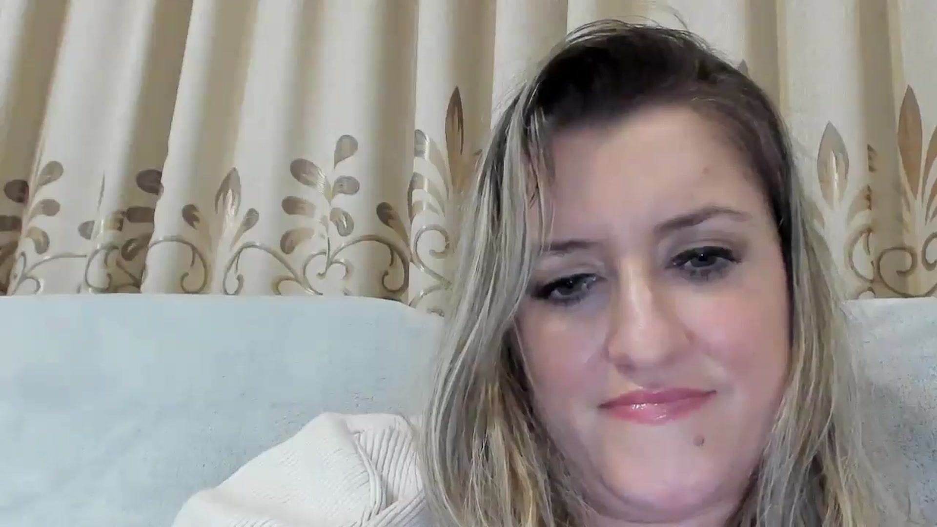 Gallery image thumbnail from BestDream's myfreecams stream on, 12/21/2025, 23:12 image 10 of 20