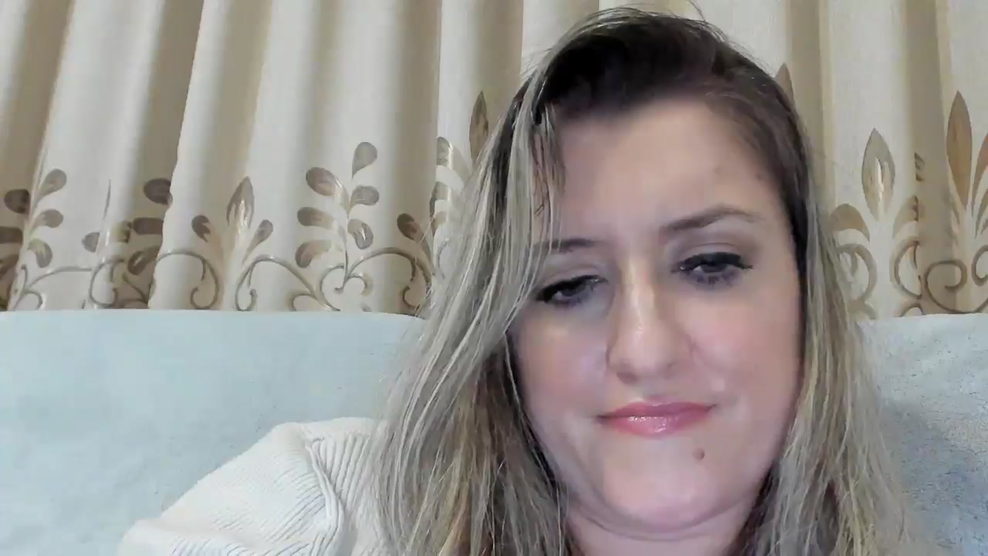 Gallery image thumbnail from BestDream's myfreecams stream on, 12/21/2025, 23:12 image 18 of 20