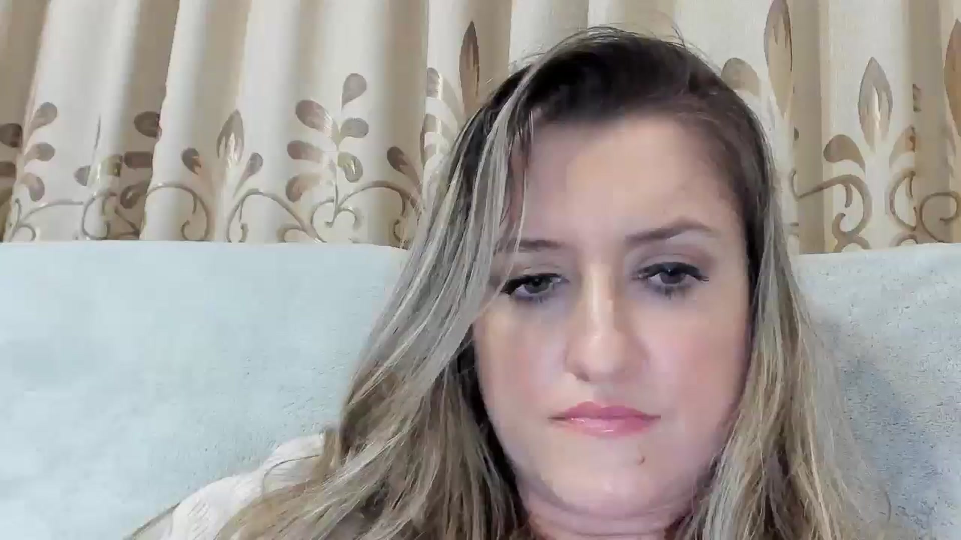 Gallery image thumbnail from BestDream's myfreecams stream on, 12/21/2025, 23:37 image 12 of 20