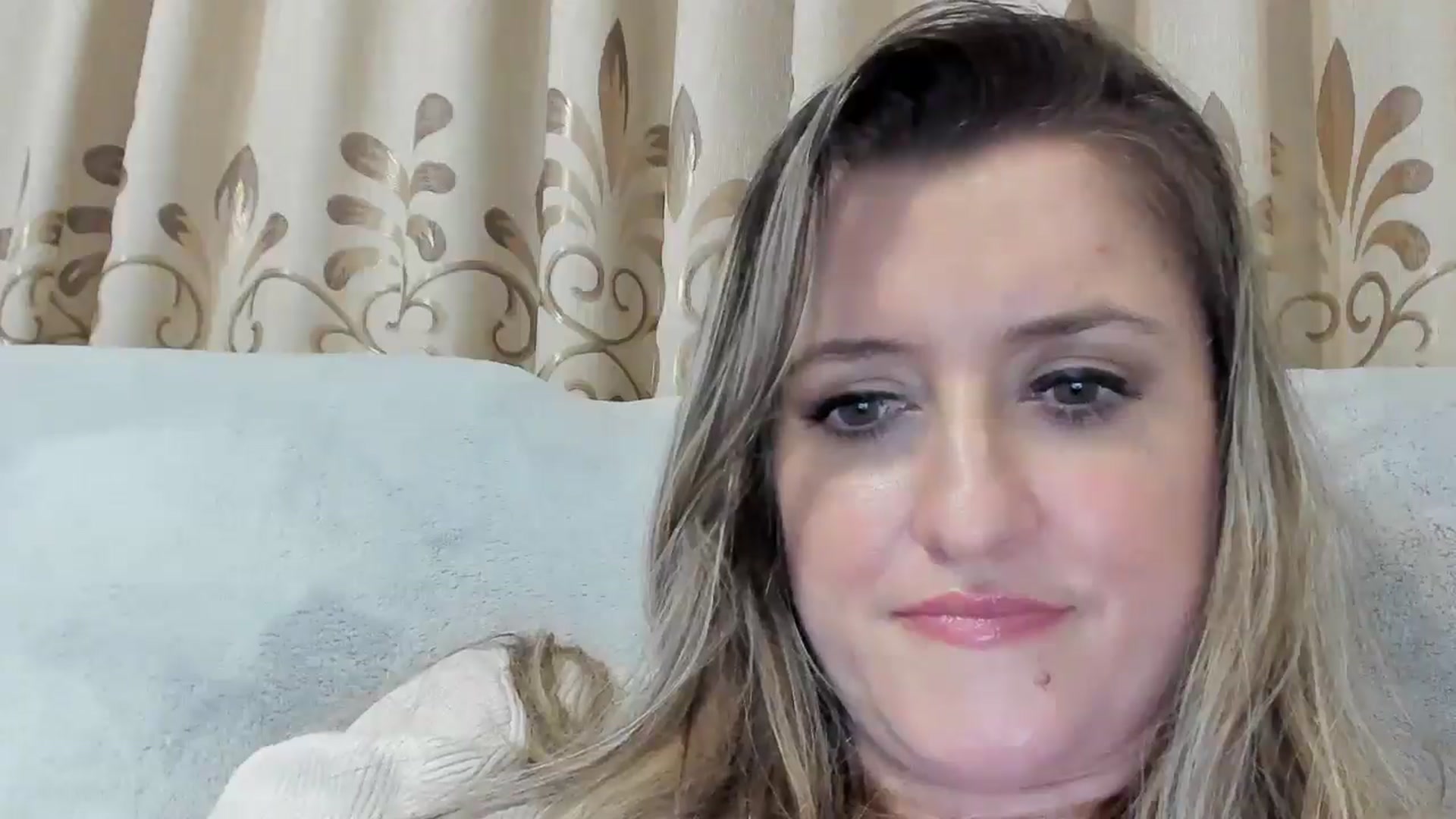 Gallery image thumbnail from BestDream's myfreecams stream on, 12/21/2025, 23:59 image 8 of 20