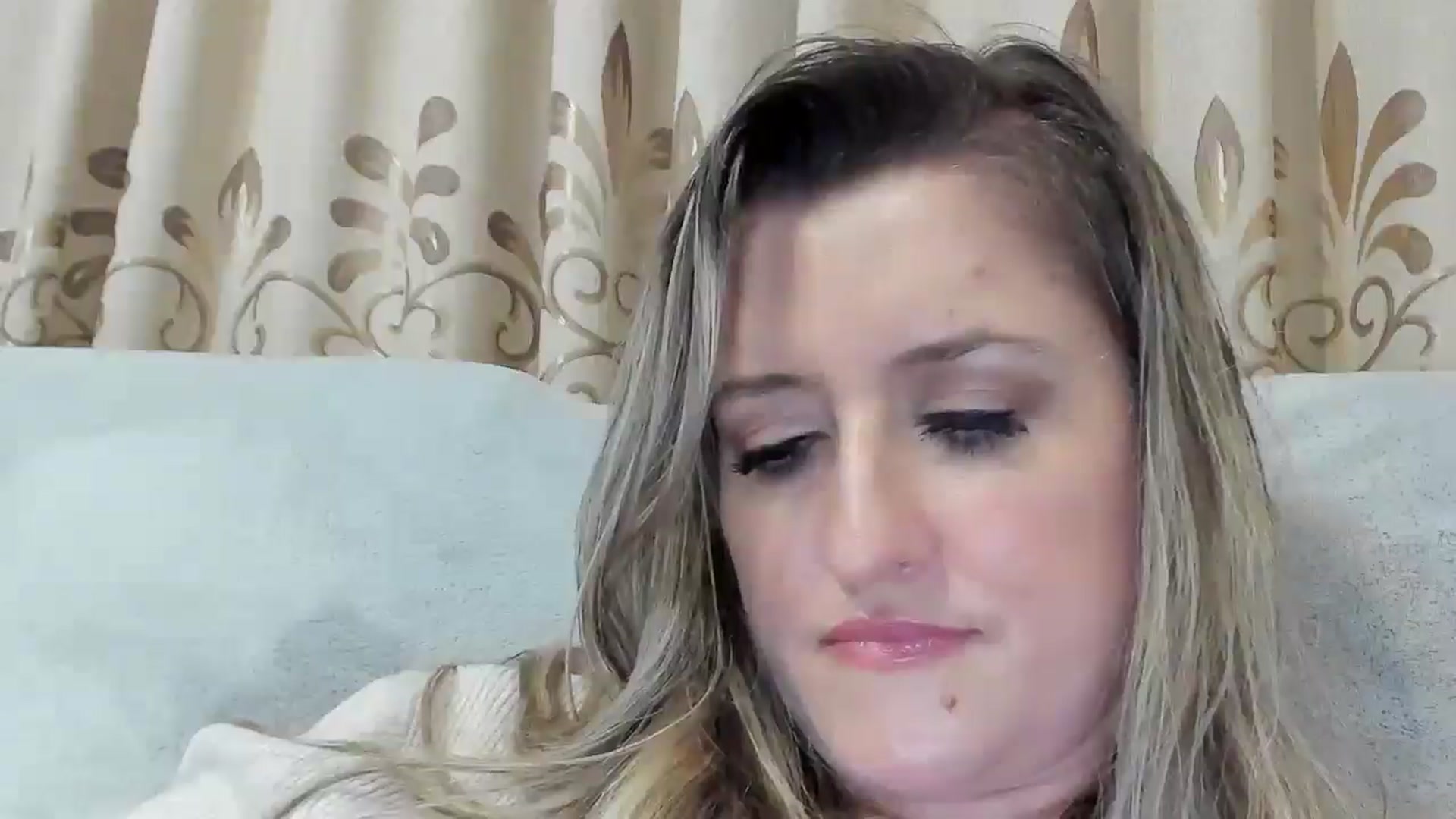 Gallery image thumbnail from BestDream's myfreecams stream on, 12/21/2025, 23:59 image 20 of 20