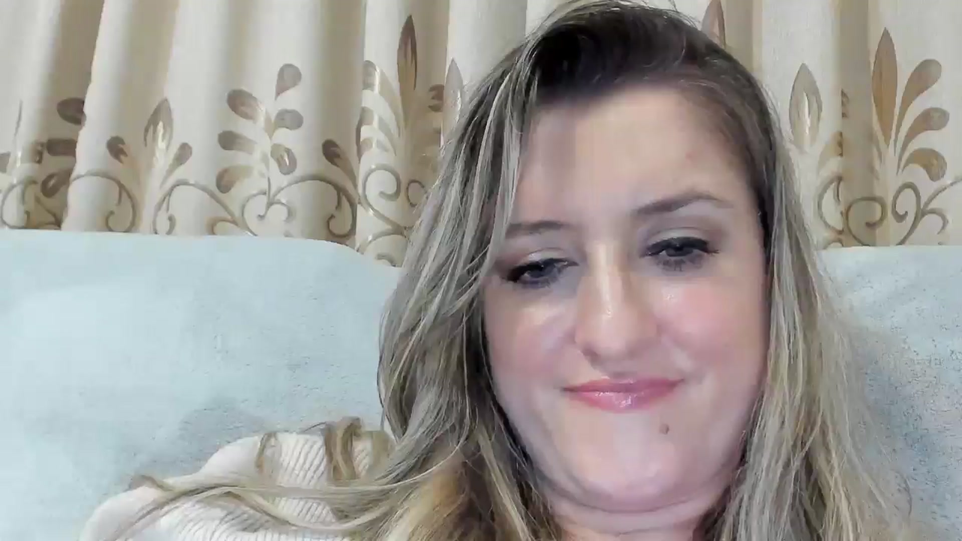 Gallery image thumbnail from BestDream's myfreecams stream on, 12/21/2025, 23:59 image 12 of 20