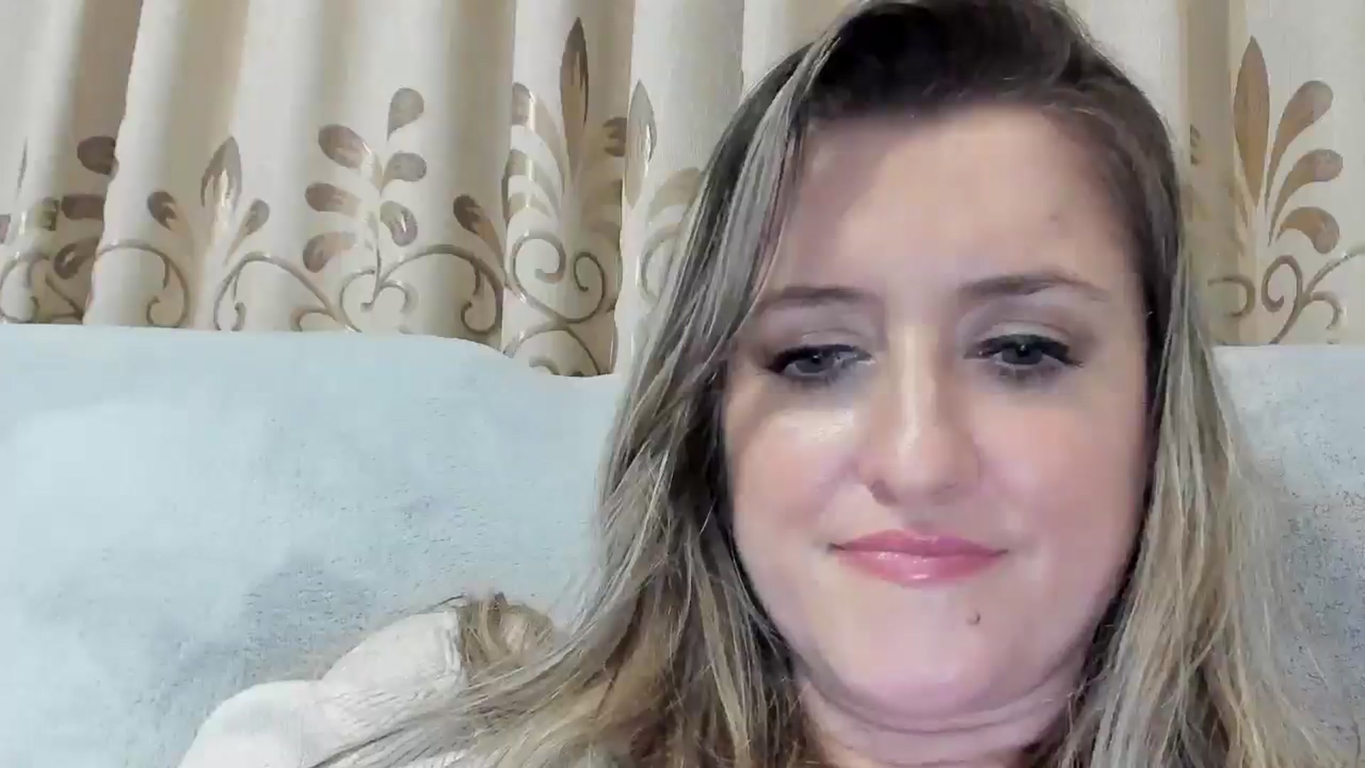 Gallery image thumbnail from BestDream's myfreecams stream on, 12/21/2025, 23:59 image 5 of 20