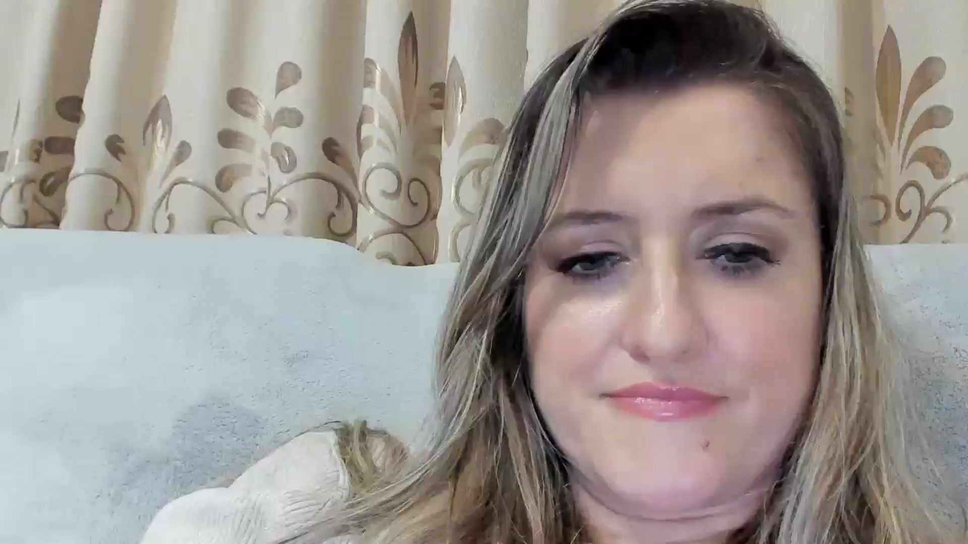 Gallery image thumbnail from BestDream's myfreecams stream on, 12/21/2025, 23:59 image 7 of 20