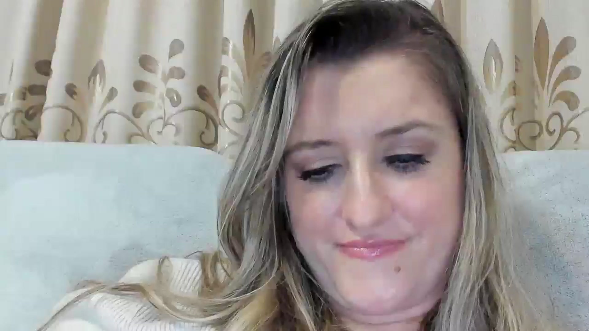 Gallery image thumbnail from BestDream's myfreecams stream on, 12/21/2025, 23:59 image 9 of 20