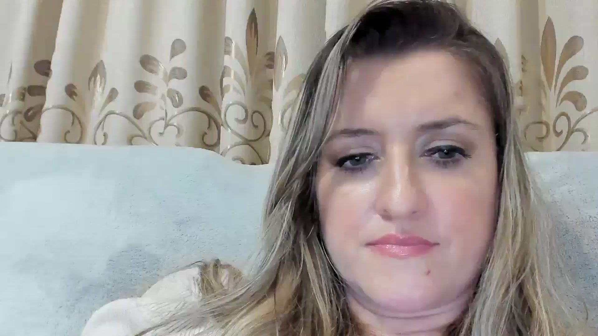 Gallery image thumbnail from BestDream's myfreecams stream on, 12/21/2025, 23:59 image 4 of 20