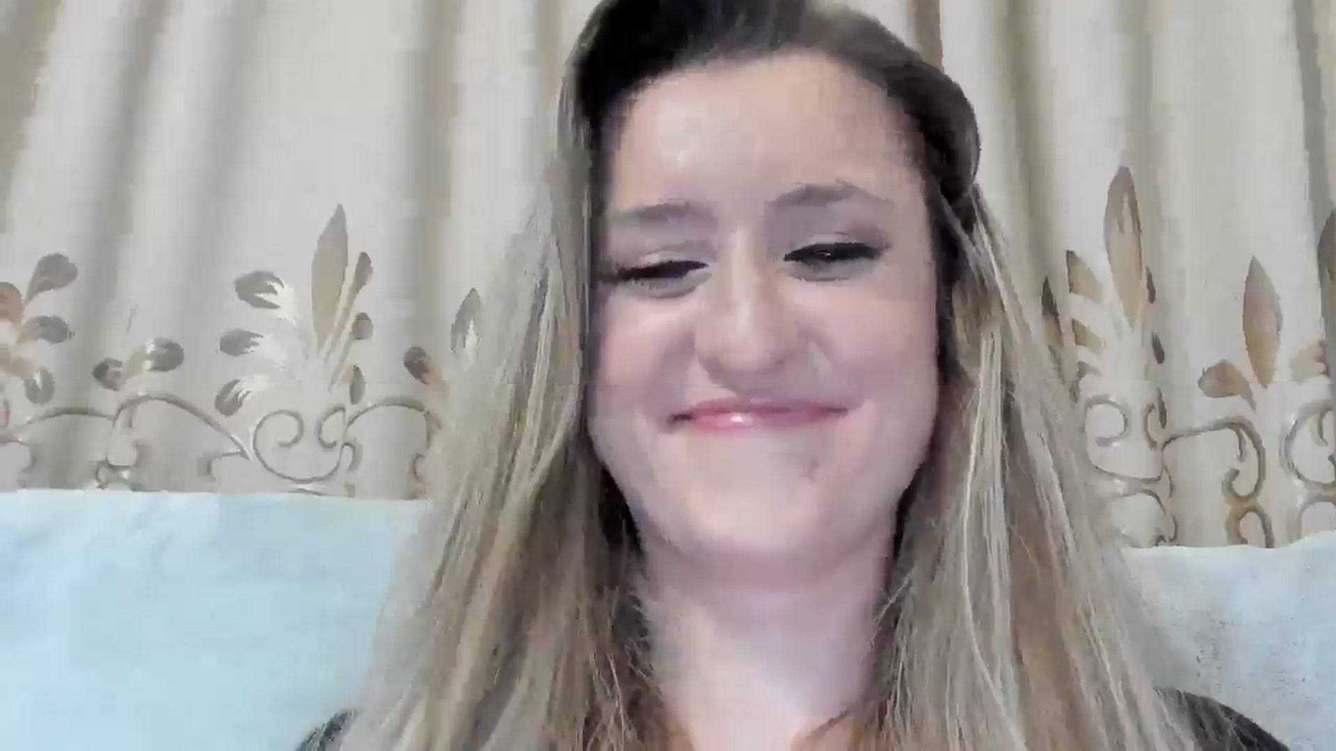 Gallery image thumbnail from BestDream's myfreecams stream on, 12/28/2025, 23:35 image 9 of 20