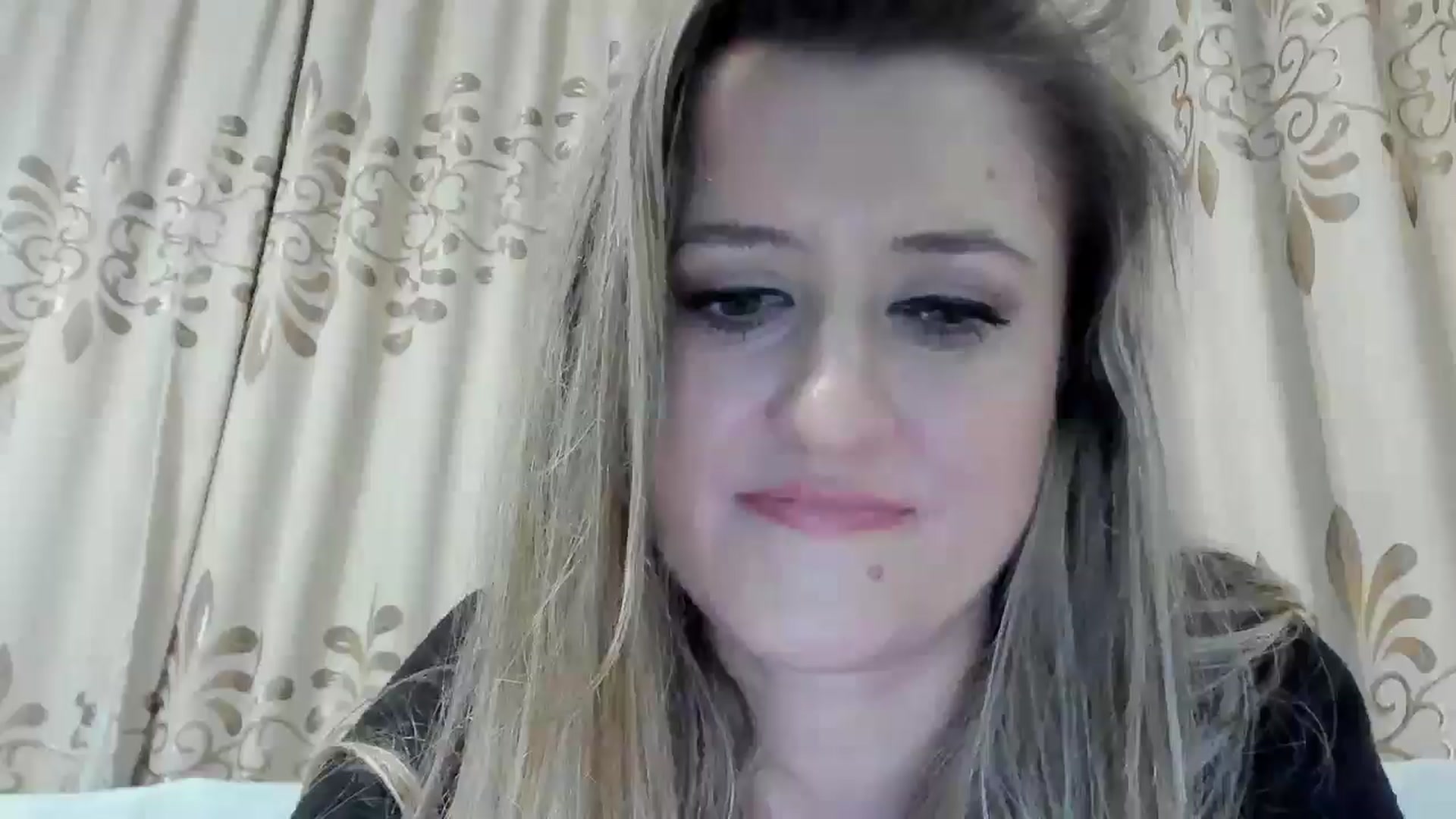 Gallery image thumbnail from BestDream's myfreecams stream on, 12/29/2025, 02:32 image 4 of 20