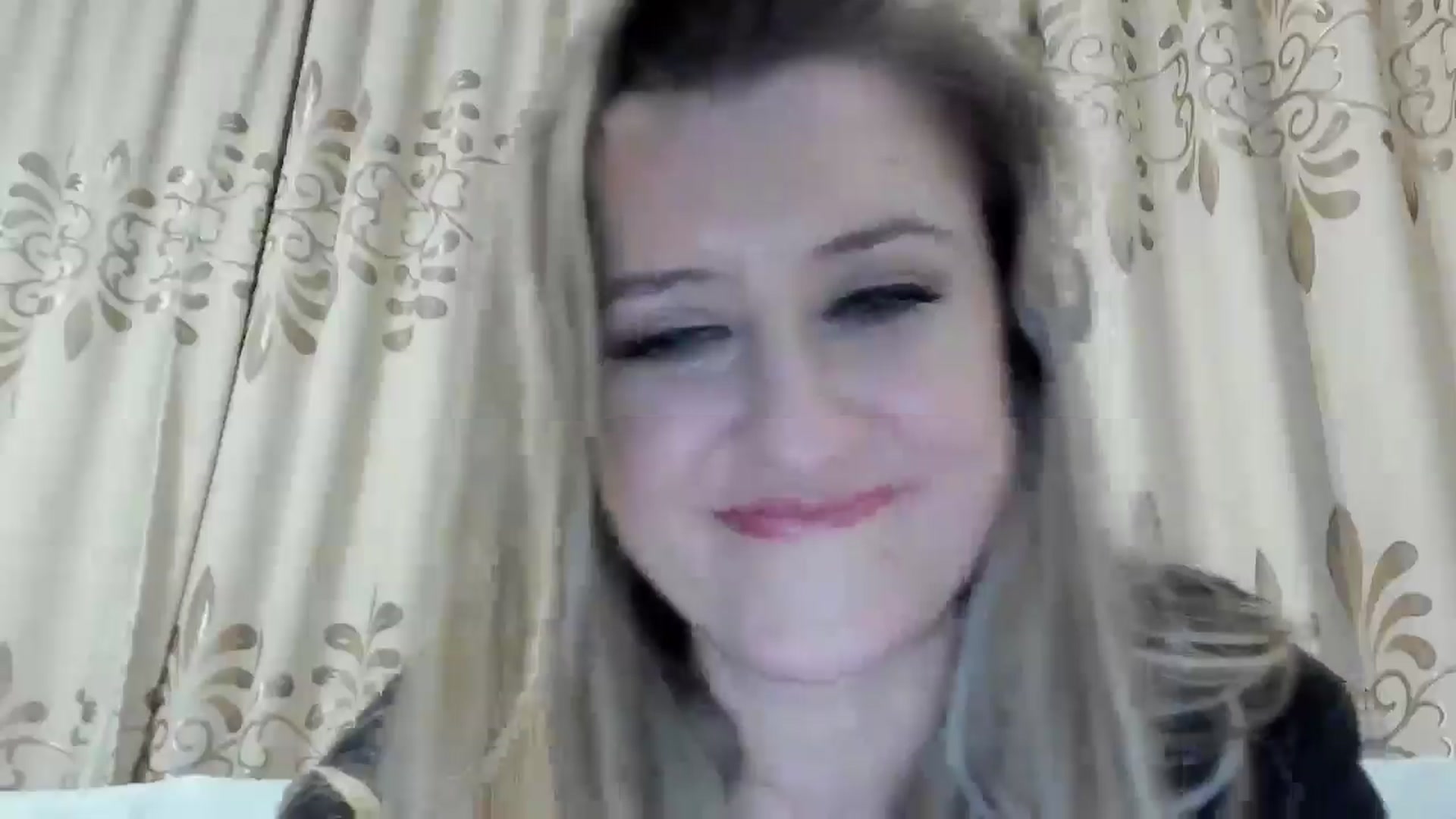 Gallery image thumbnail from BestDream's myfreecams stream on, 12/29/2025, 02:32 image 11 of 20