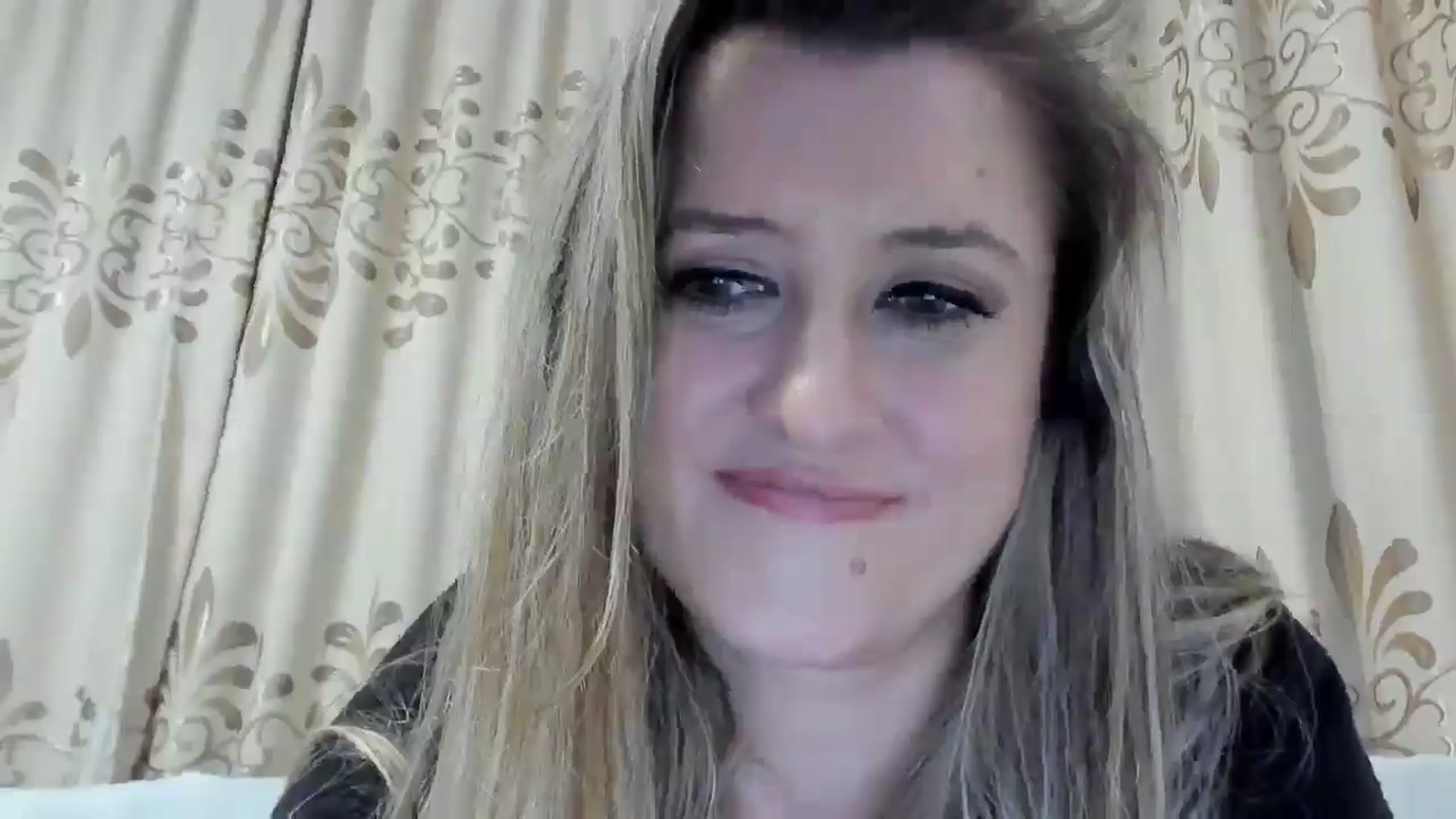 Gallery image thumbnail from BestDream's myfreecams stream on, 12/29/2025, 02:32 image 2 of 20