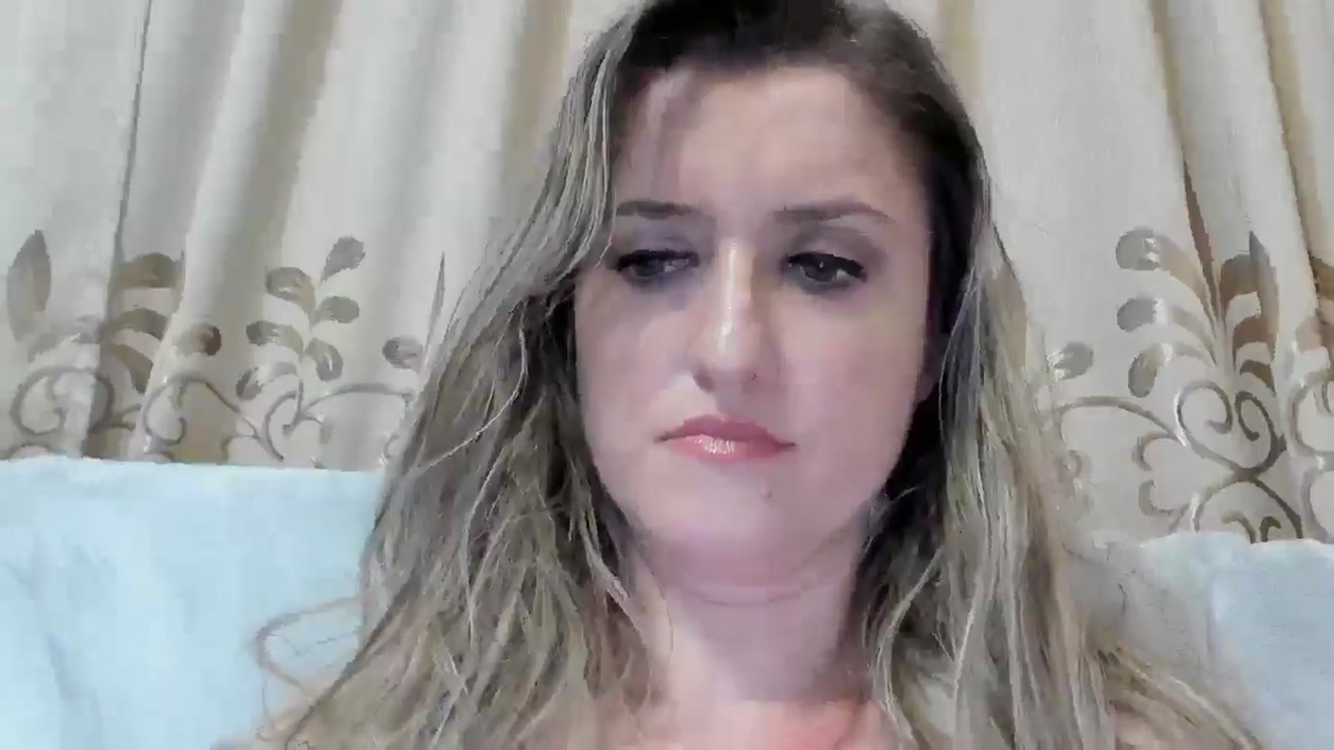 Gallery image thumbnail from BestDream's myfreecams stream on, 12/31/2025, 24:03 image 5 of 20