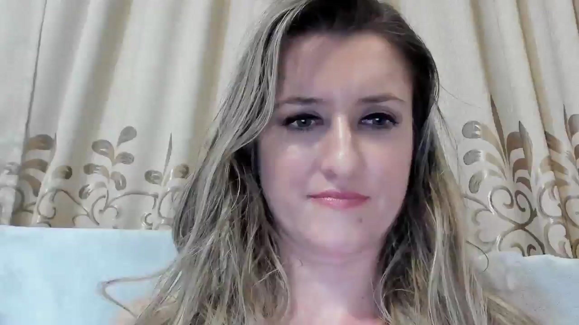 Gallery image thumbnail from BestDream's myfreecams stream on, 12/31/2025, 24:03 image 2 of 20