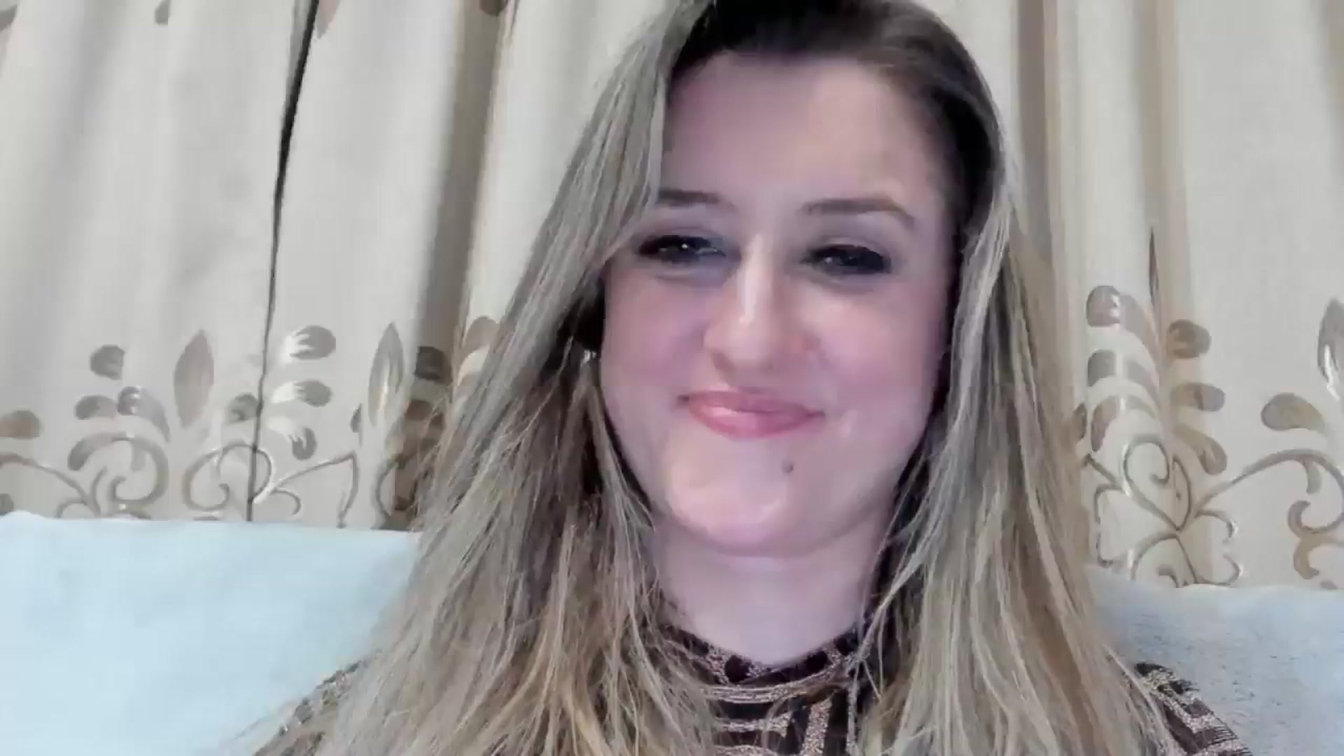 Gallery image thumbnail from BestDream's myfreecams stream on, 01/01/2026, 22:08 image 12 of 20