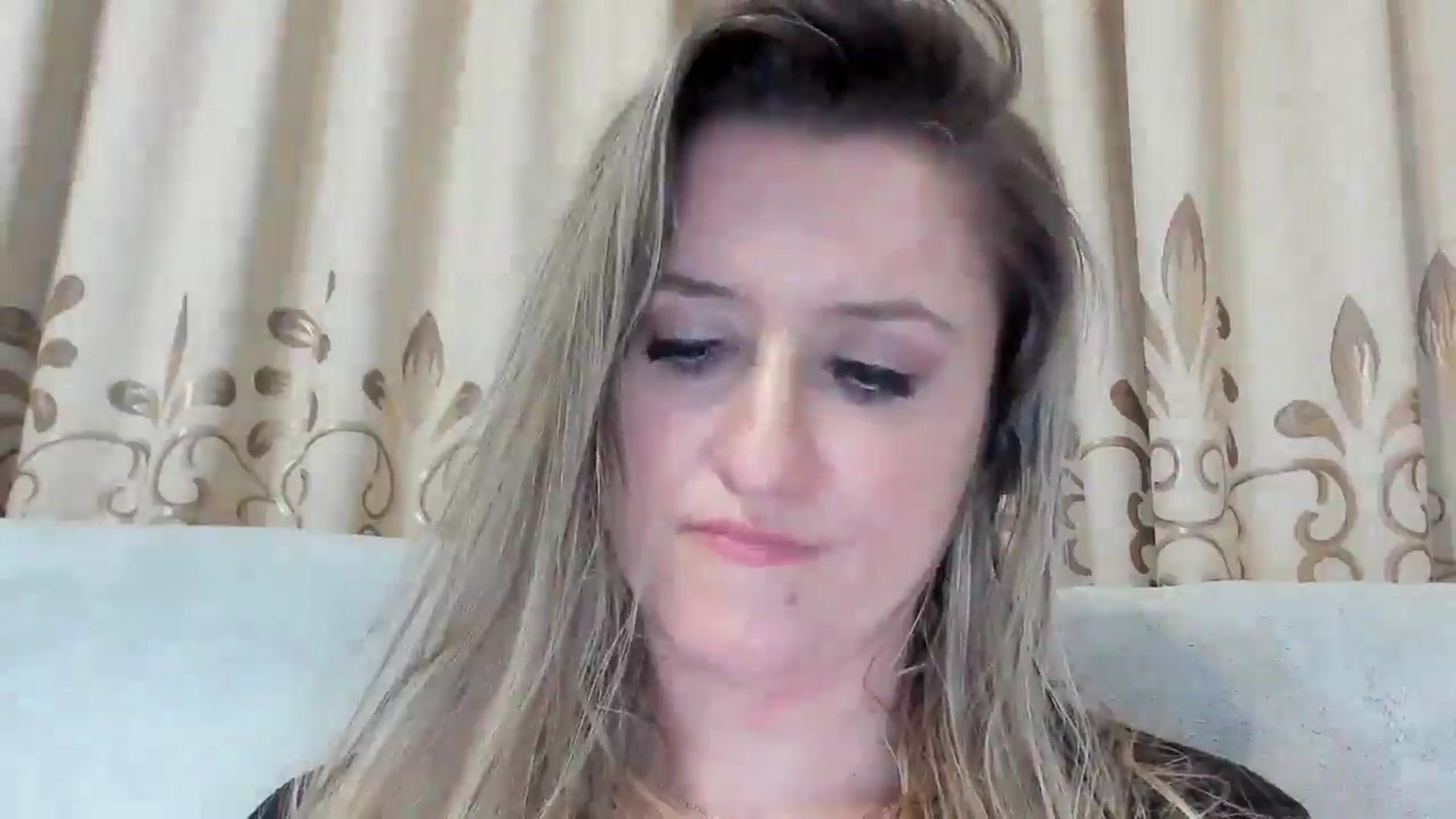 Gallery image thumbnail from BestDream's myfreecams stream on, 01/01/2026, 23:38 image 3 of 20