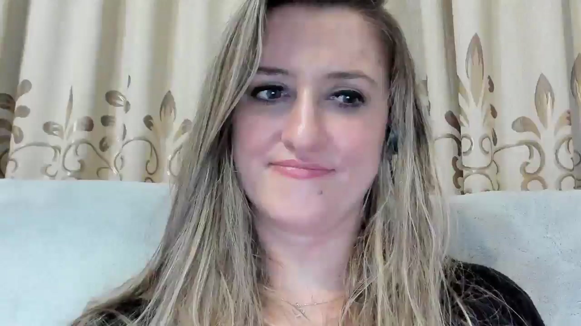 Gallery image thumbnail from BestDream's myfreecams stream on, 01/02/2026, 24:00 image 10 of 20