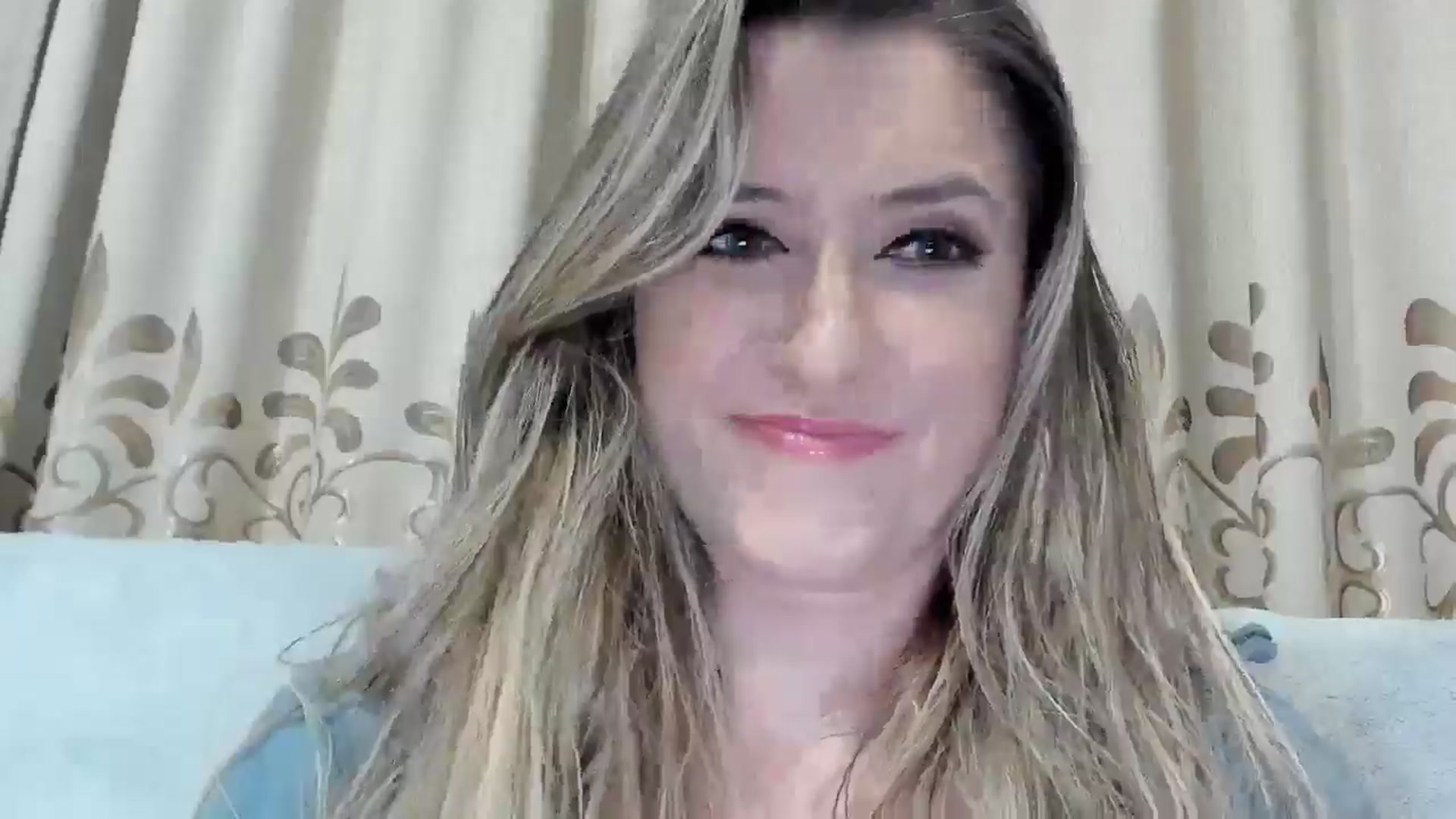 Gallery image thumbnail from BestDream's myfreecams stream on, 01/02/2026, 23:21 image 16 of 20