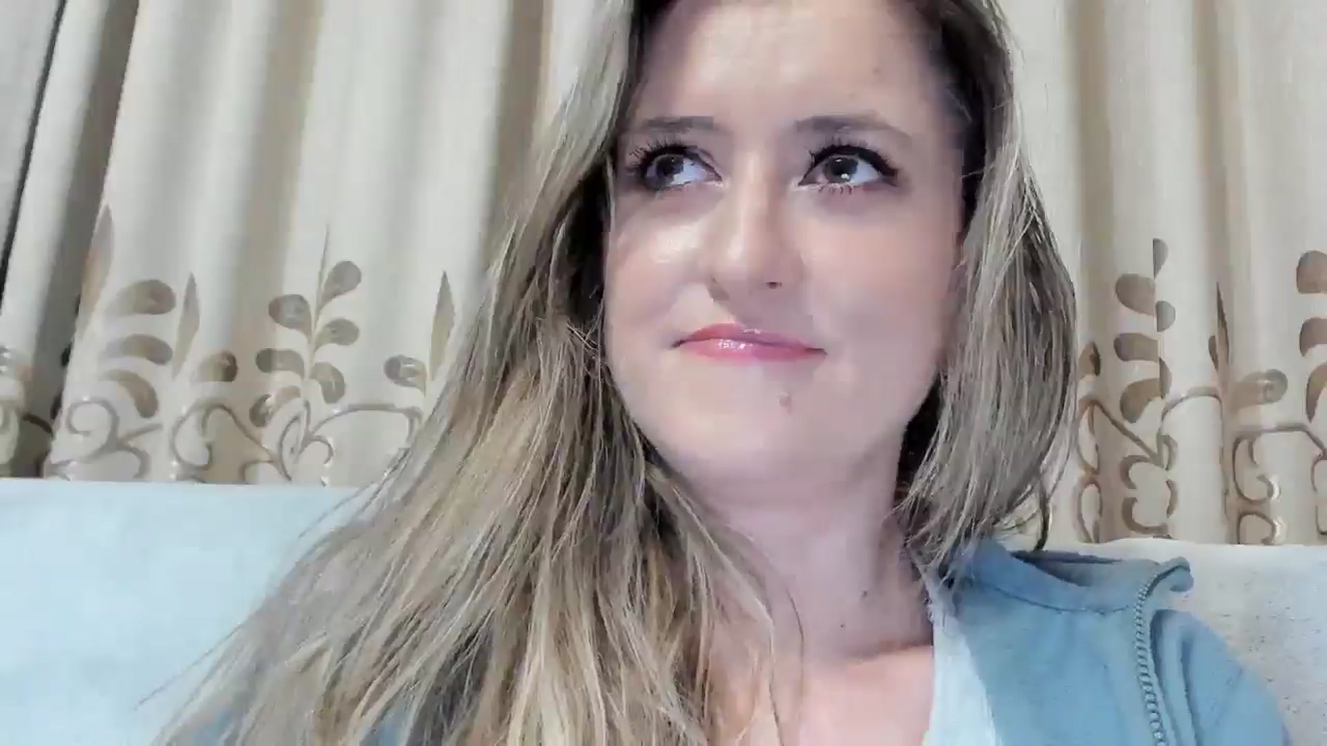Gallery image thumbnail from BestDream's myfreecams stream on, 01/02/2026, 23:21 image 2 of 20