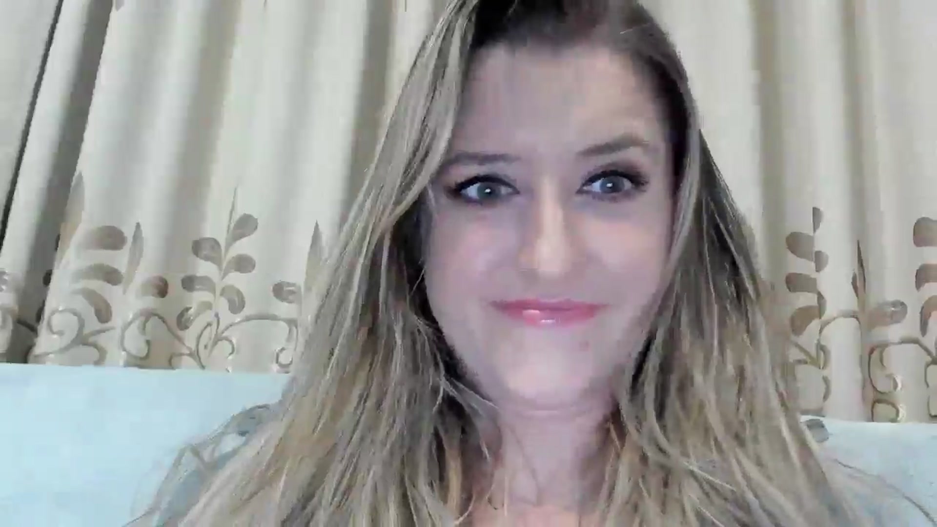 Gallery image thumbnail from BestDream's myfreecams stream on, 01/02/2026, 23:21 image 7 of 20