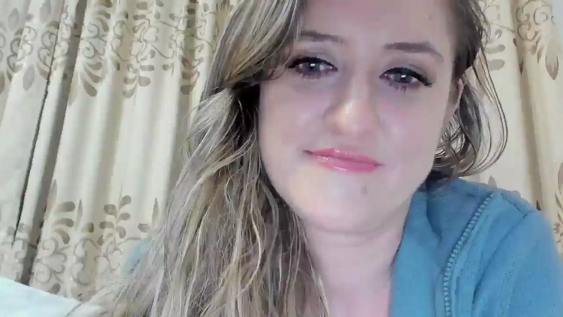Gallery image thumbnail from BestDream's myfreecams stream on, 01/03/2026, 24:45 image 18 of 20