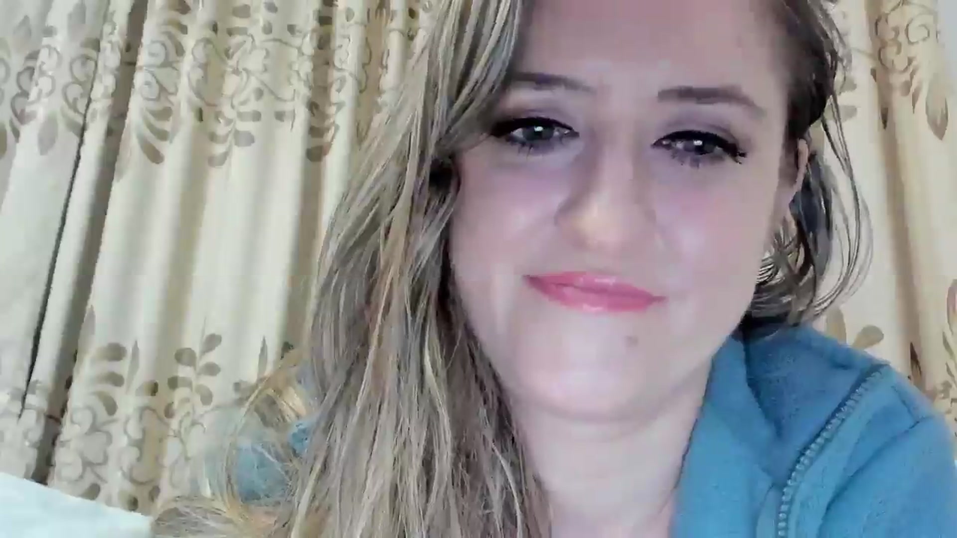 Gallery image thumbnail from BestDream's myfreecams stream on, 01/03/2026, 24:45 image 16 of 20
