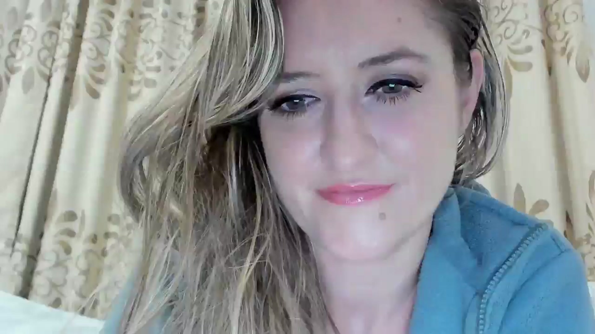 Gallery image thumbnail from BestDream's myfreecams stream on, 01/03/2026, 24:45 image 10 of 20