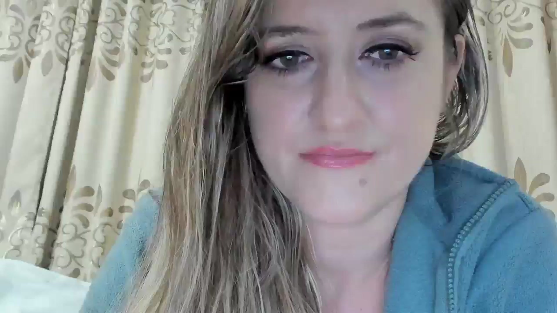 Gallery image thumbnail from BestDream's myfreecams stream on, 01/03/2026, 24:45 image 8 of 20