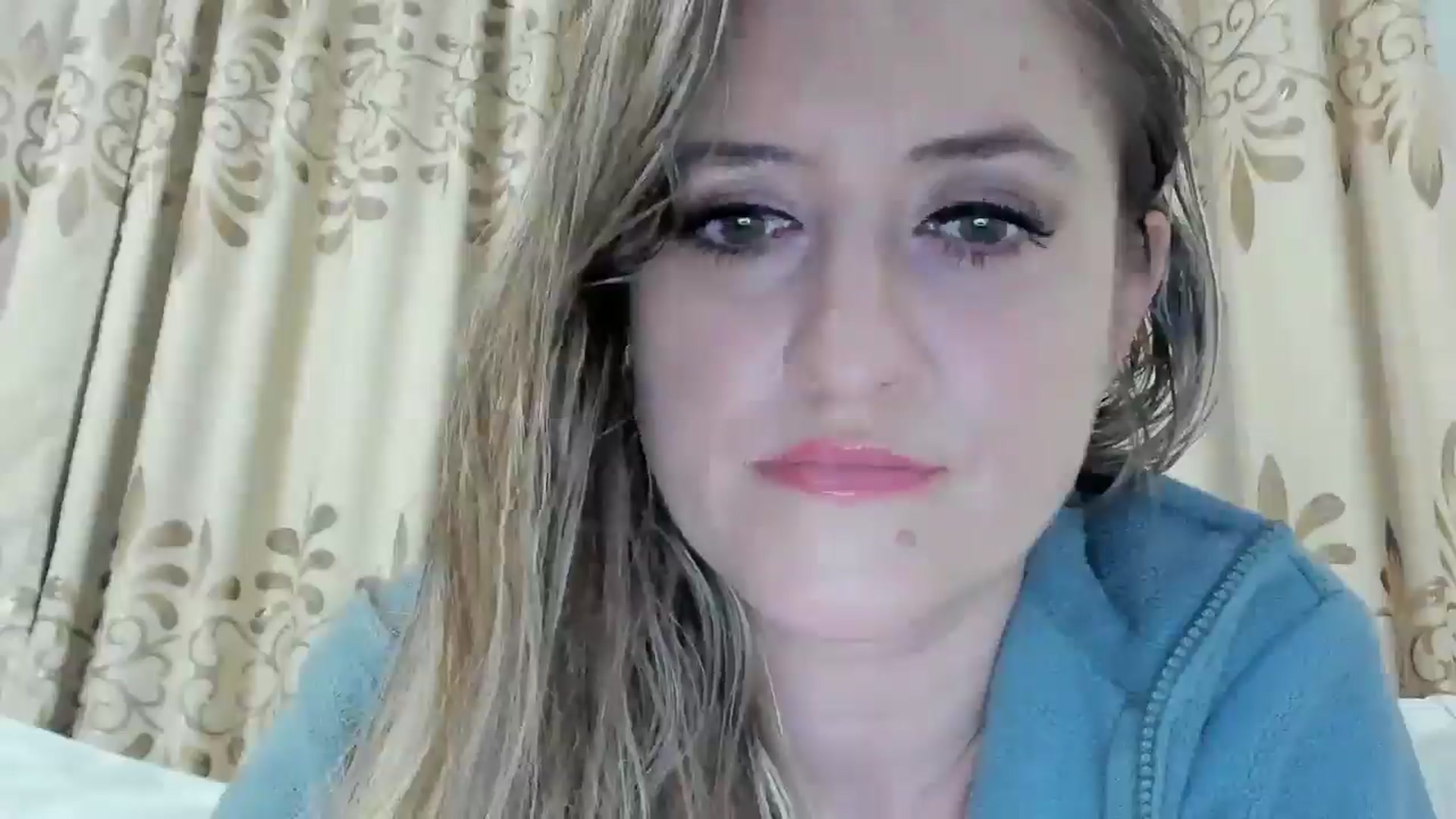 Gallery image thumbnail from BestDream's myfreecams stream on, 01/03/2026, 24:45 image 9 of 20