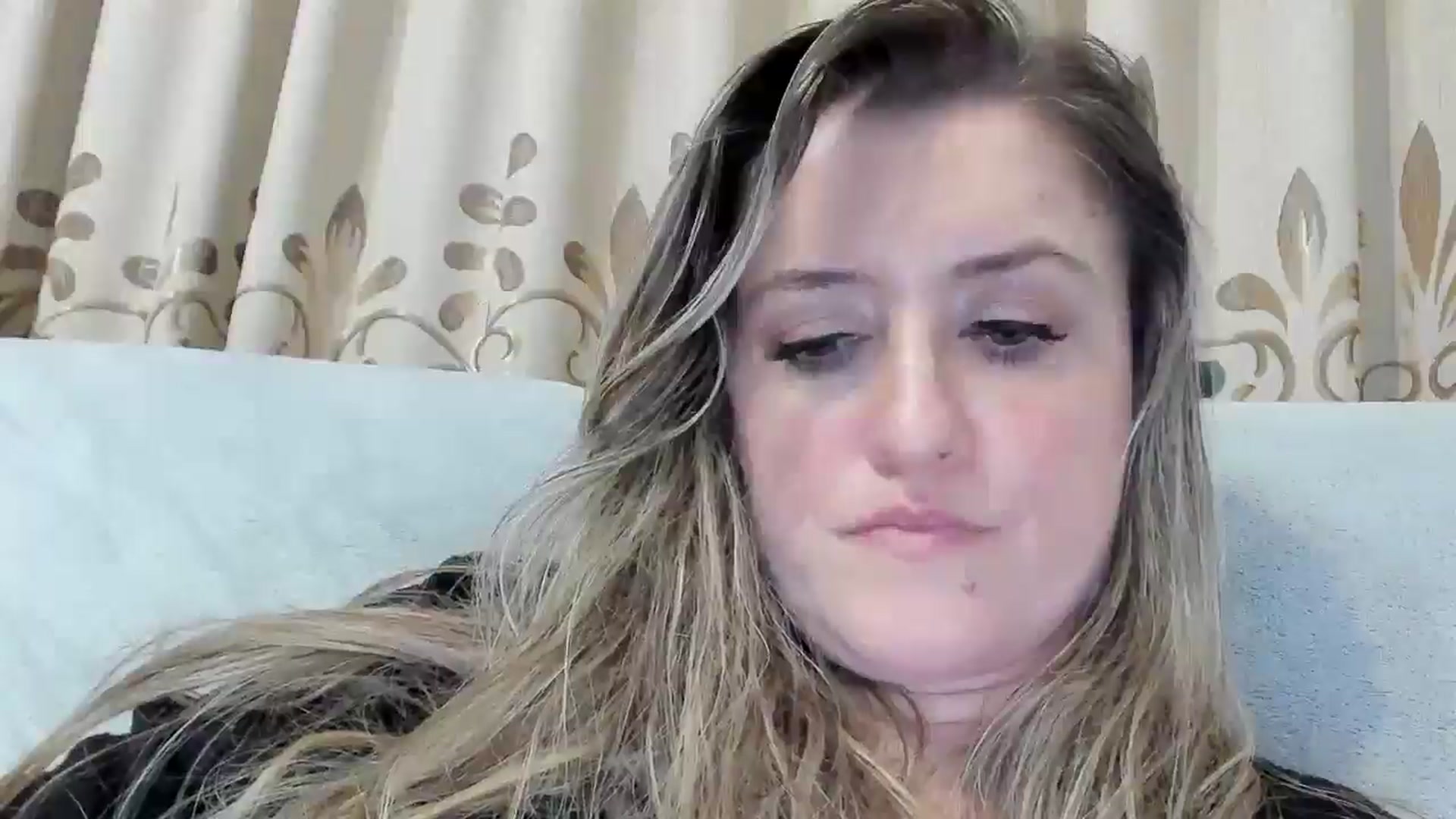 Gallery image thumbnail from BestDream's myfreecams stream on, 01/03/2026, 23:31 image 19 of 20
