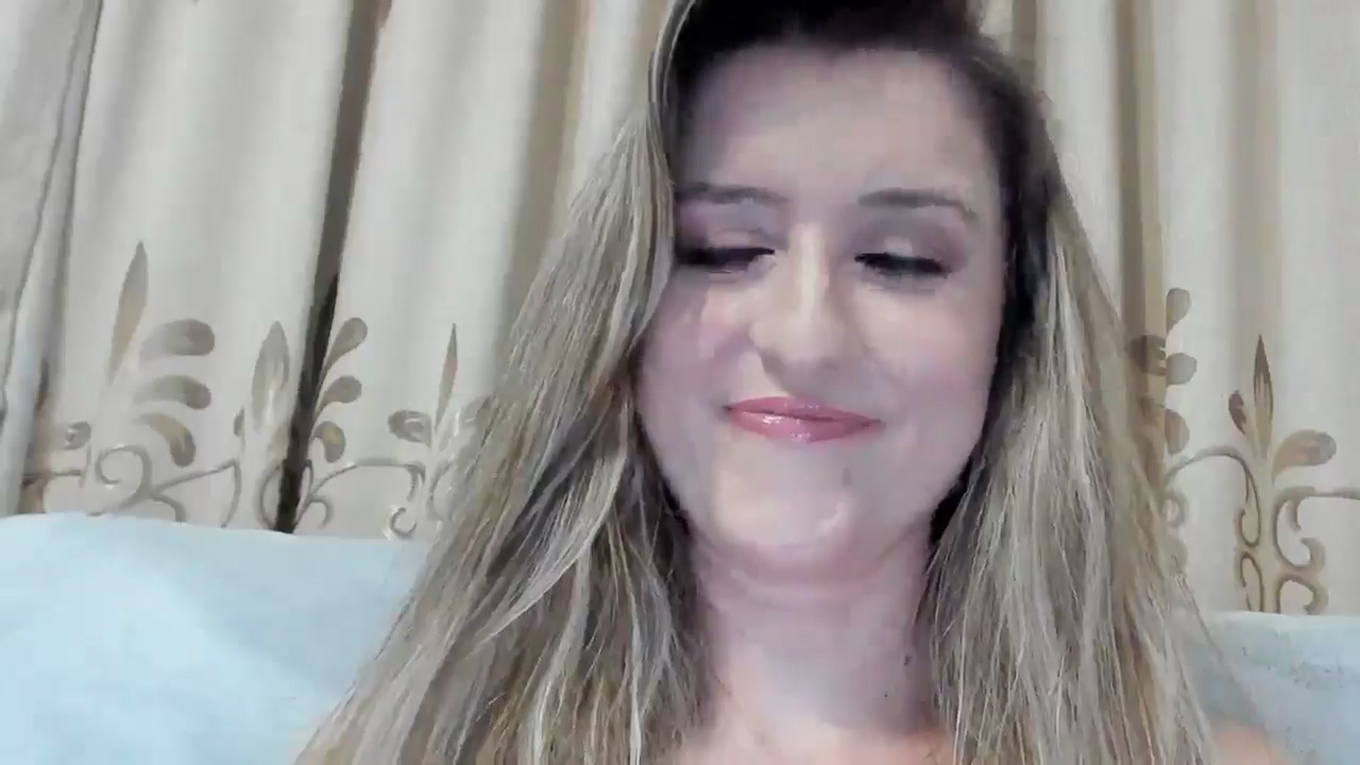 Gallery image thumbnail from BestDream's myfreecams stream on, 01/04/2026, 22:18 image 8 of 20