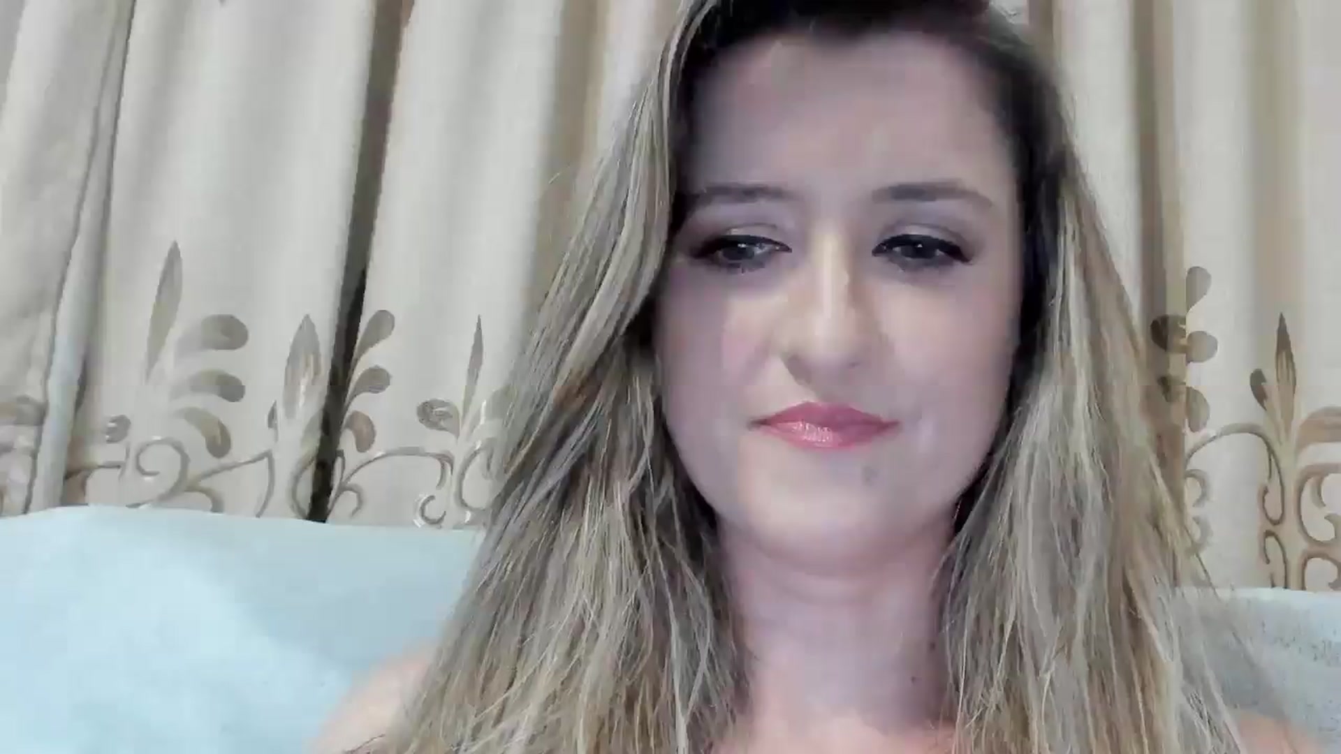 Gallery image thumbnail from BestDream's myfreecams stream on, 01/04/2026, 22:18 image 14 of 20