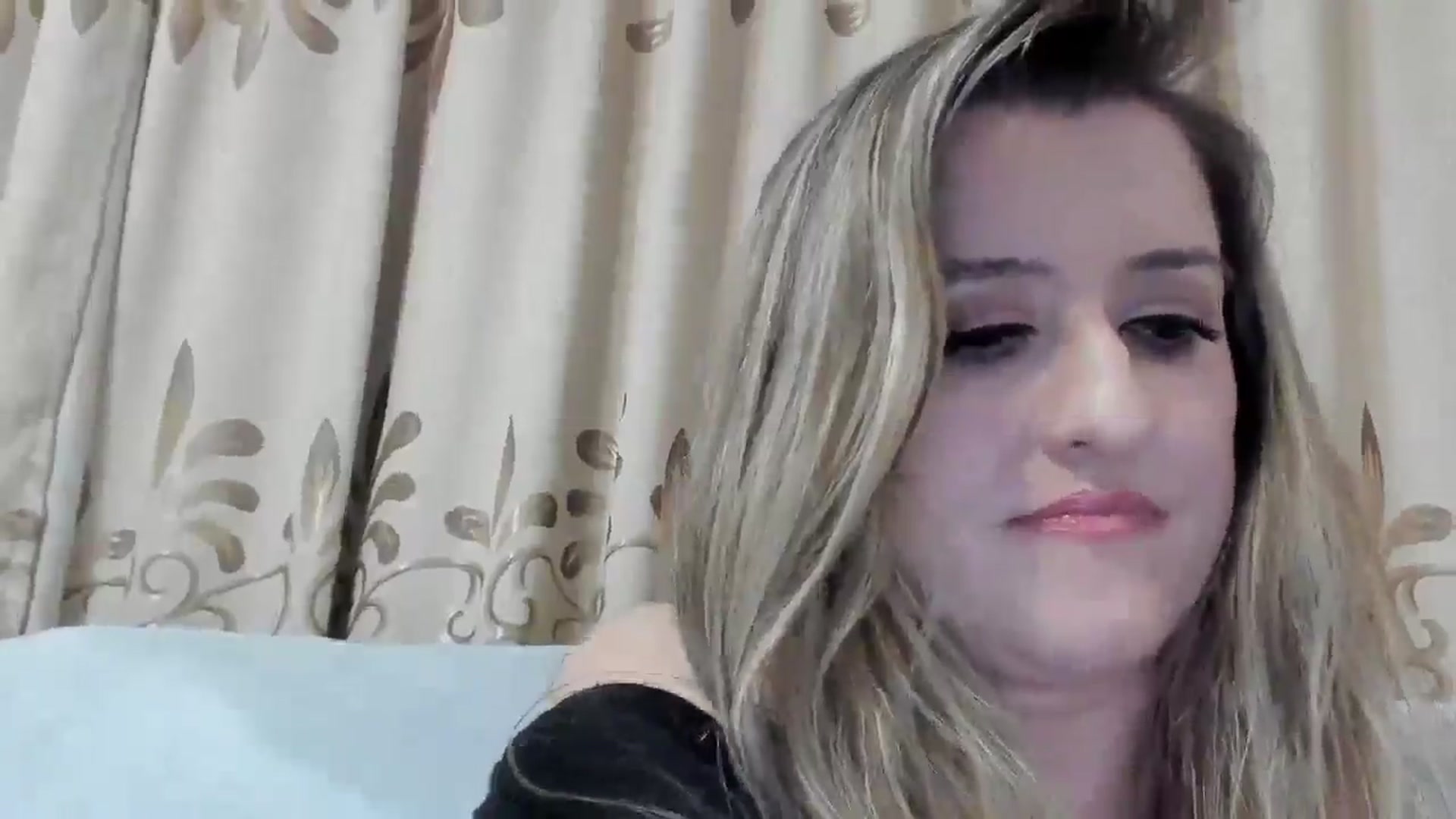 Gallery image thumbnail from BestDream's myfreecams stream on, 01/04/2026, 22:18 image 16 of 20