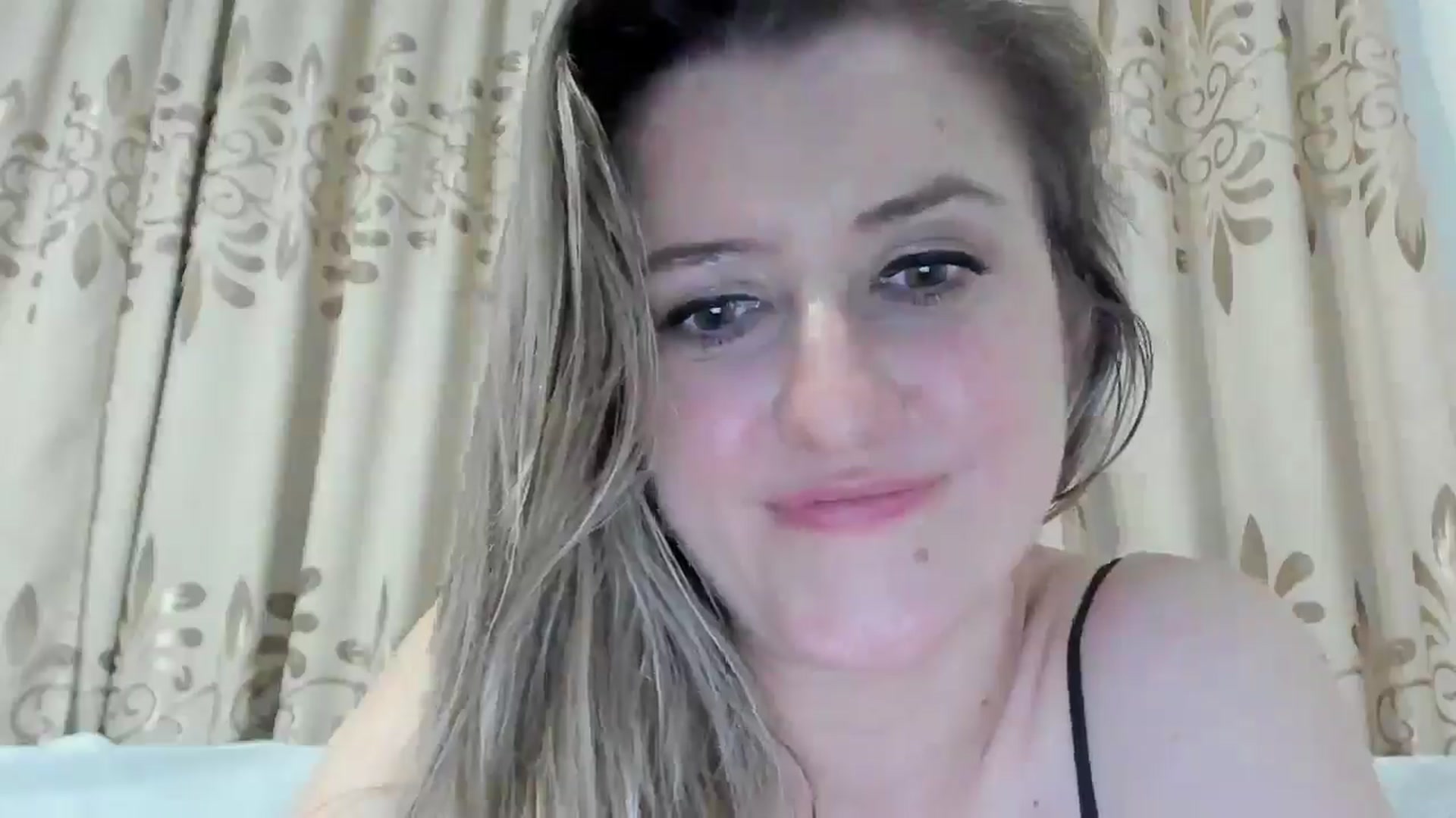 Gallery image thumbnail from BestDream's myfreecams stream on, 01/06/2026, 04:18 image 19 of 20