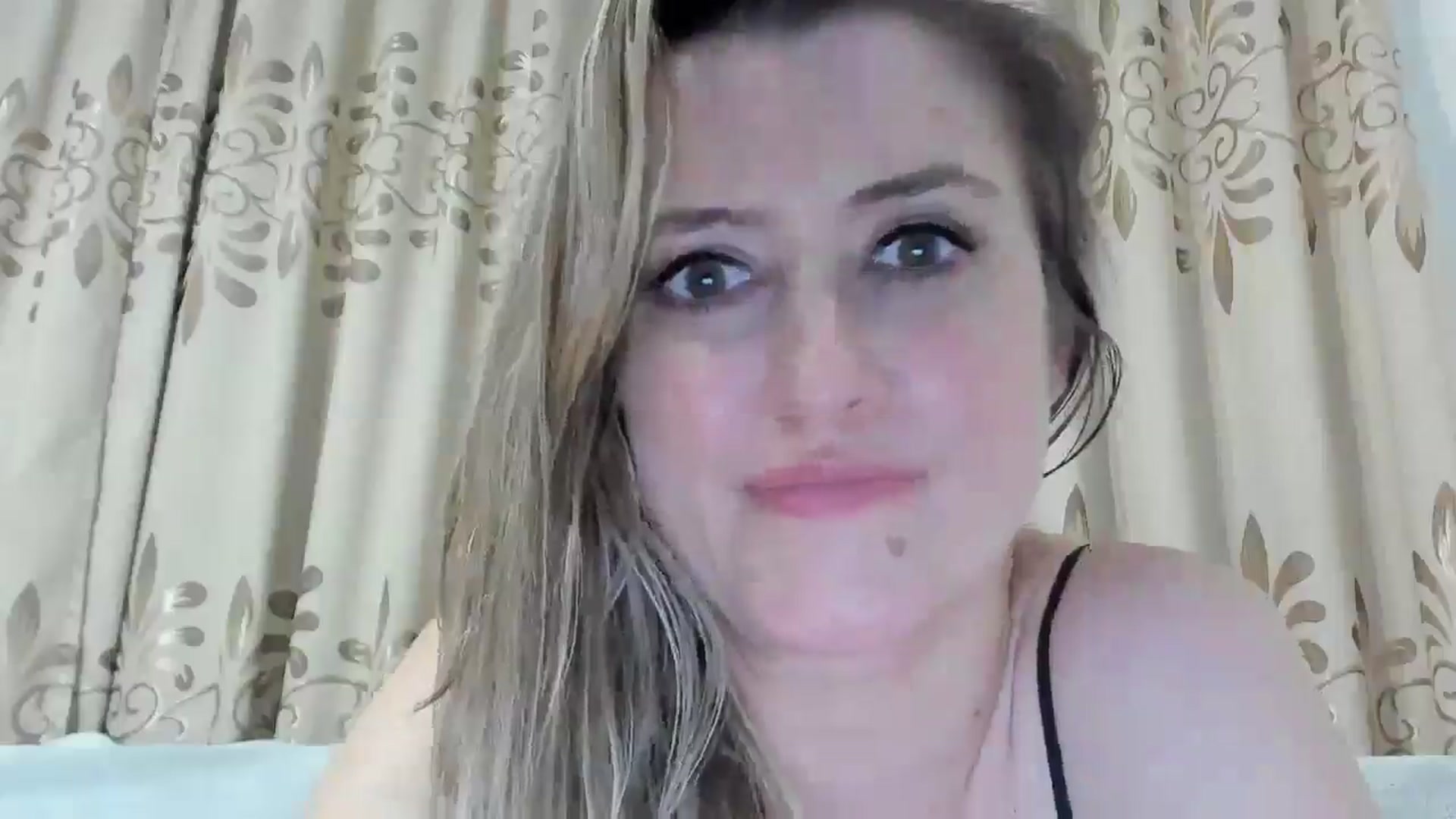 Gallery image thumbnail from BestDream's myfreecams stream on, 01/06/2026, 04:18 image 15 of 20