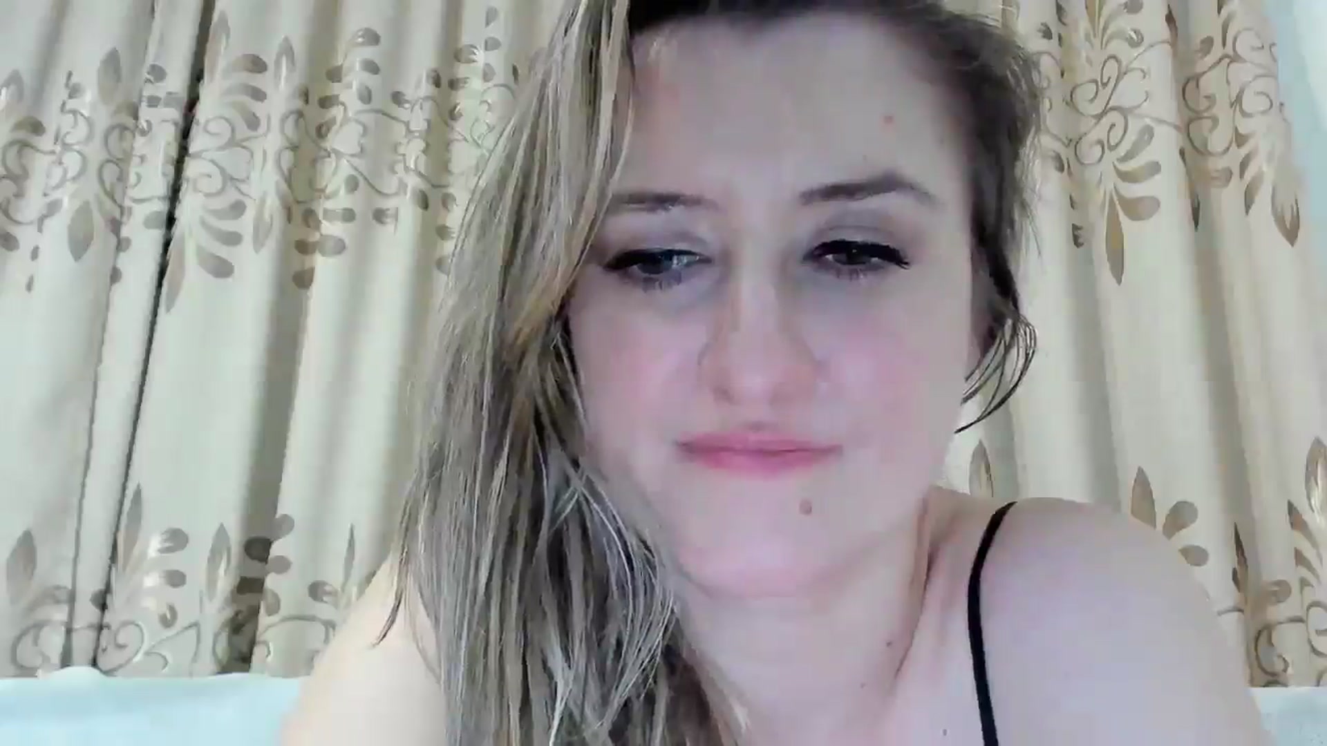 Gallery image thumbnail from BestDream's myfreecams stream on, 01/06/2026, 04:18 image 8 of 20