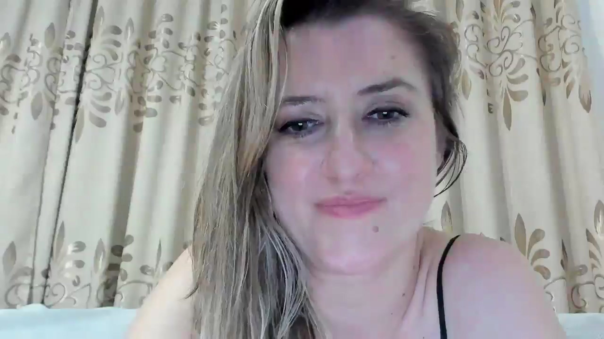 Gallery image thumbnail from BestDream's myfreecams stream on, 01/06/2026, 04:18 image 14 of 20