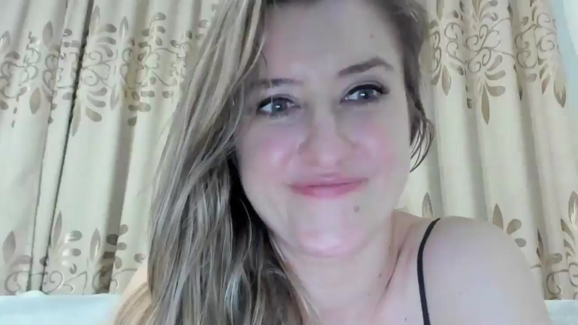 Gallery image thumbnail from BestDream's myfreecams stream on, 01/06/2026, 04:18 image 5 of 20