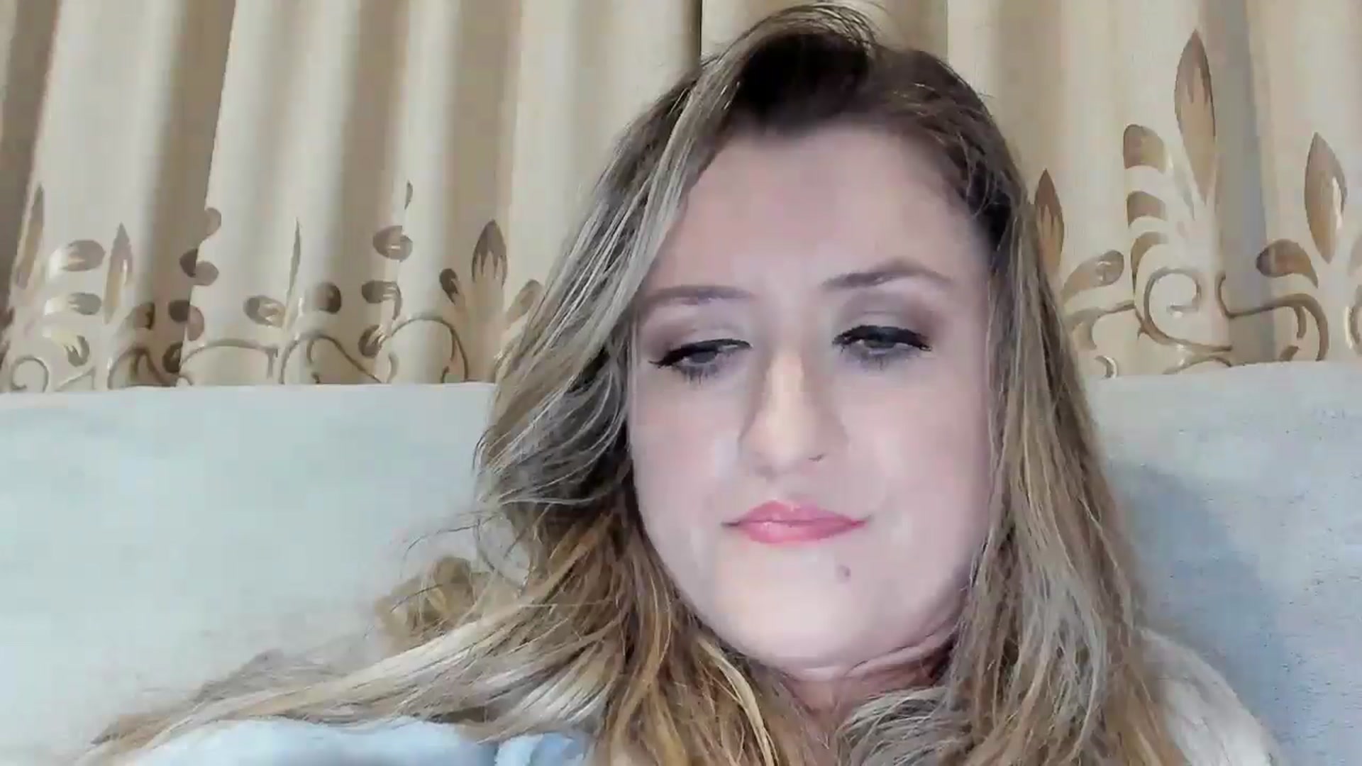 Gallery image thumbnail from BestDream's myfreecams stream on, 01/06/2026, 23:42 image 9 of 20