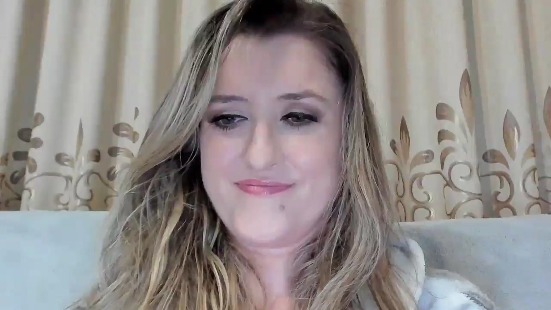 Gallery image thumbnail from BestDream's myfreecams stream on, 01/06/2026, 23:42 image 6 of 20