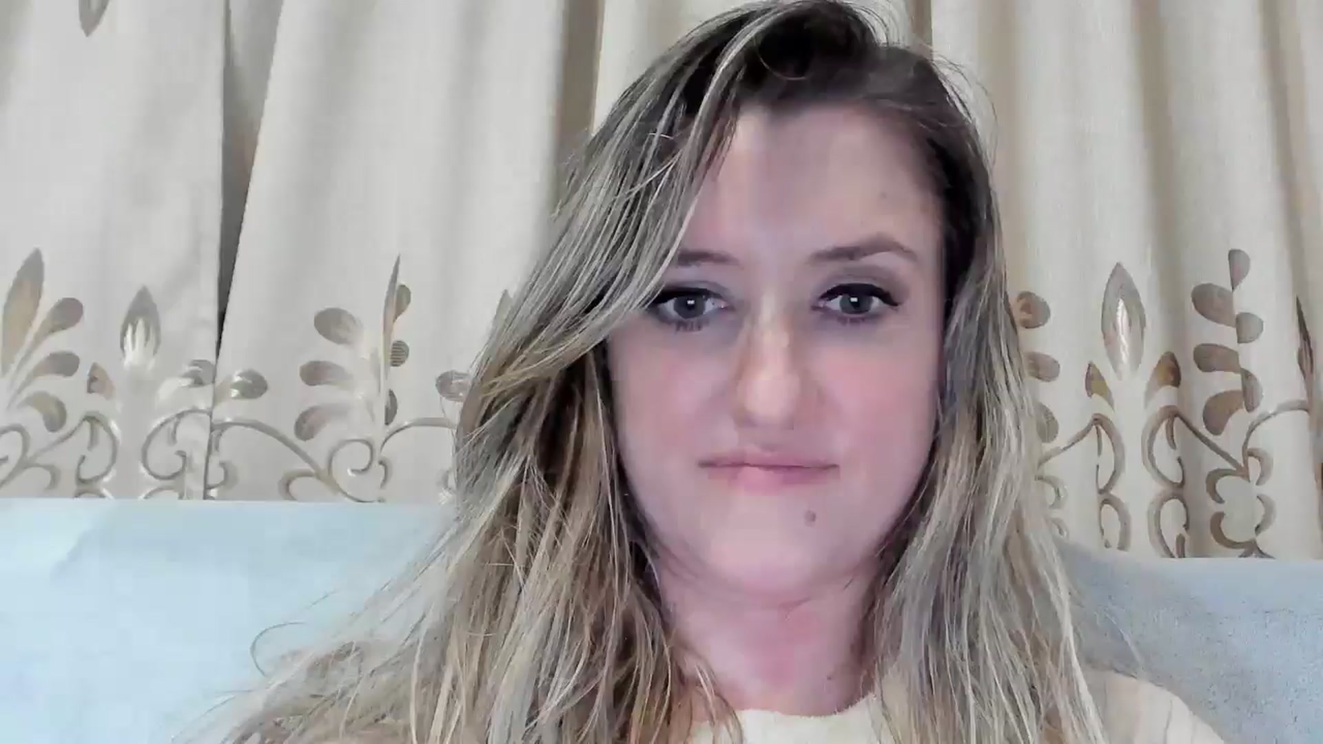 Gallery image thumbnail from BestDream's myfreecams stream on, 01/07/2026, 23:37 image 10 of 20