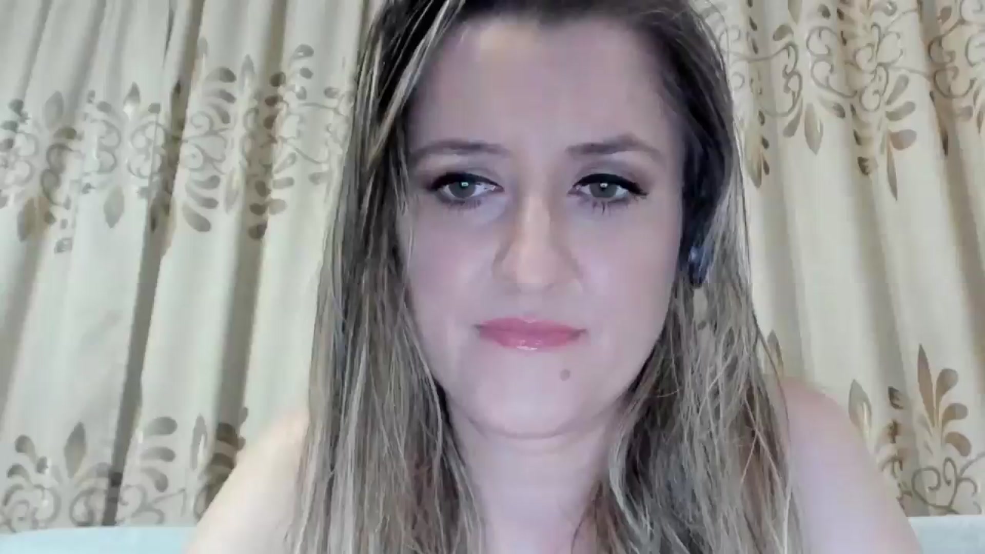 Gallery image thumbnail from BestDream's myfreecams stream on, 01/08/2026, 23:19 image 16 of 20