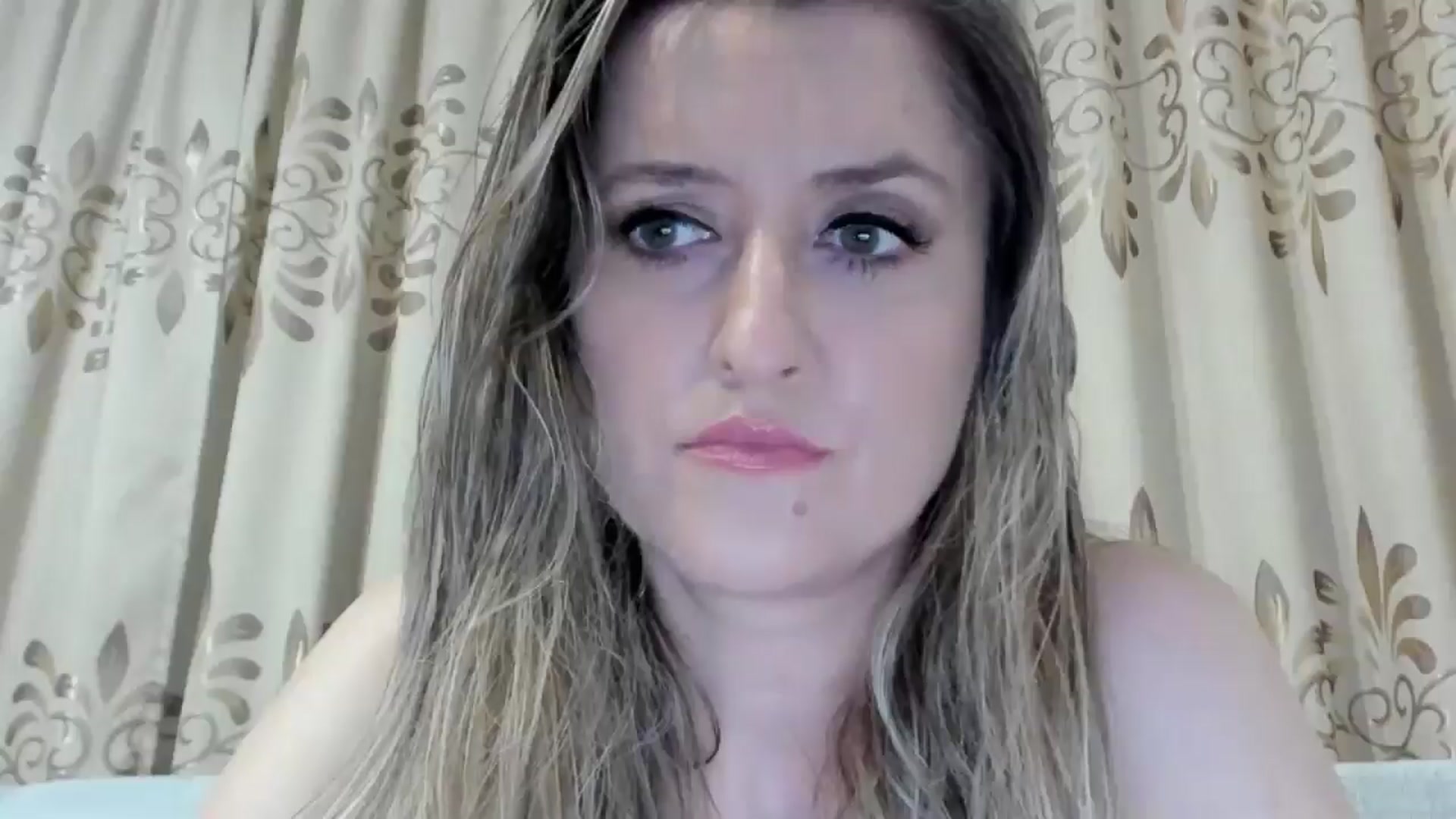 Gallery image thumbnail from BestDream's myfreecams stream on, 01/08/2026, 23:19 image 7 of 20