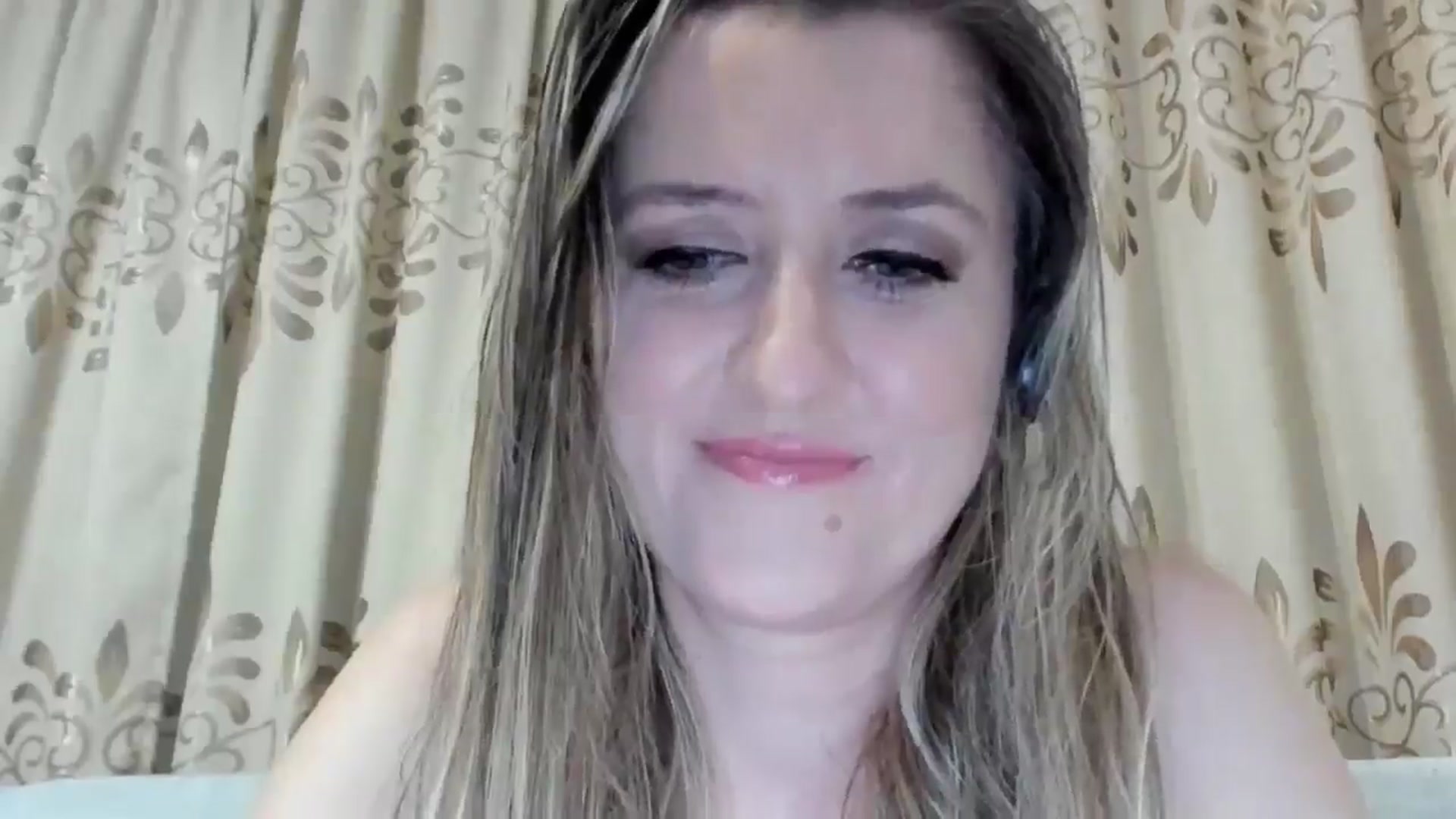 Gallery image thumbnail from BestDream's myfreecams stream on, 01/08/2026, 23:19 image 17 of 20