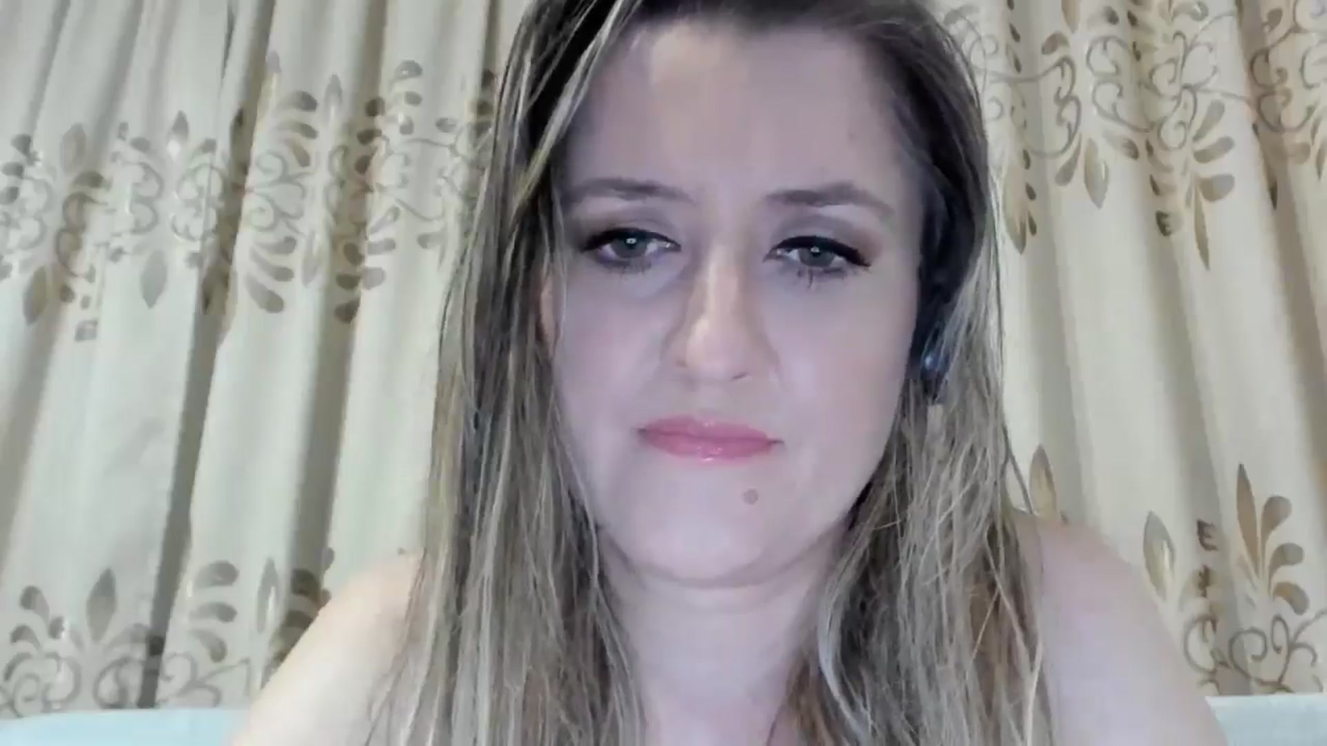 Gallery image thumbnail from BestDream's myfreecams stream on, 01/08/2026, 23:19 image 18 of 20