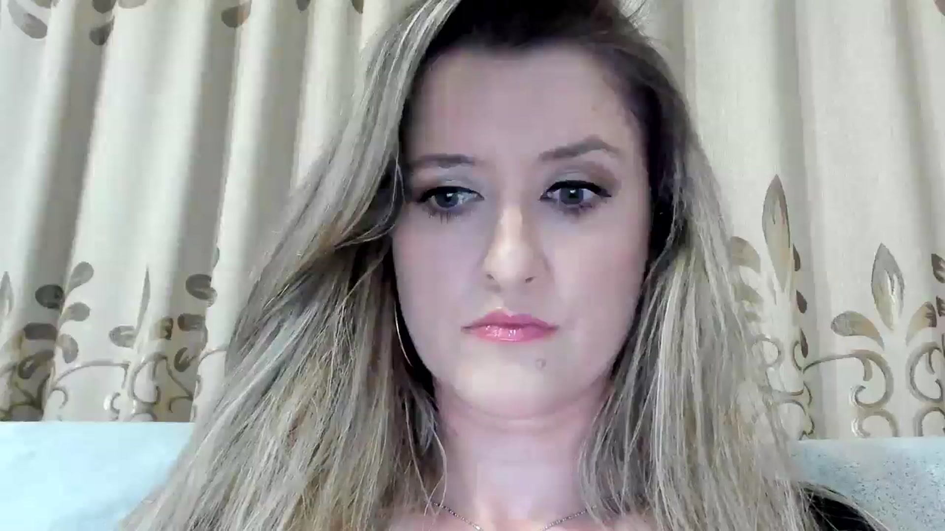 Gallery image thumbnail from BestDream's myfreecams stream on, 01/11/2026, 24:32 image 4 of 20